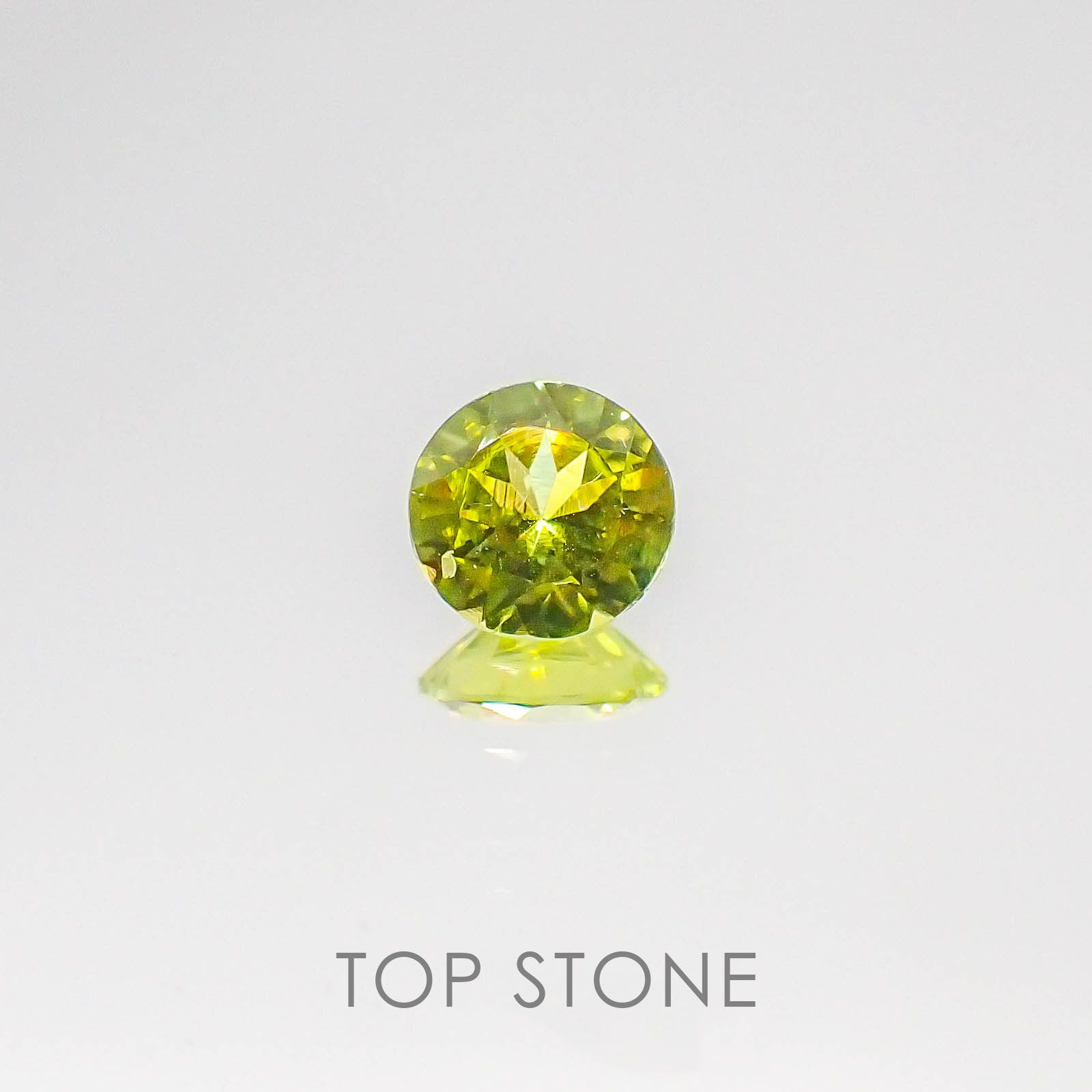 パロットクリソベリル インド産 ルース 0.44ct[20084677]4.9×4.9mm前後