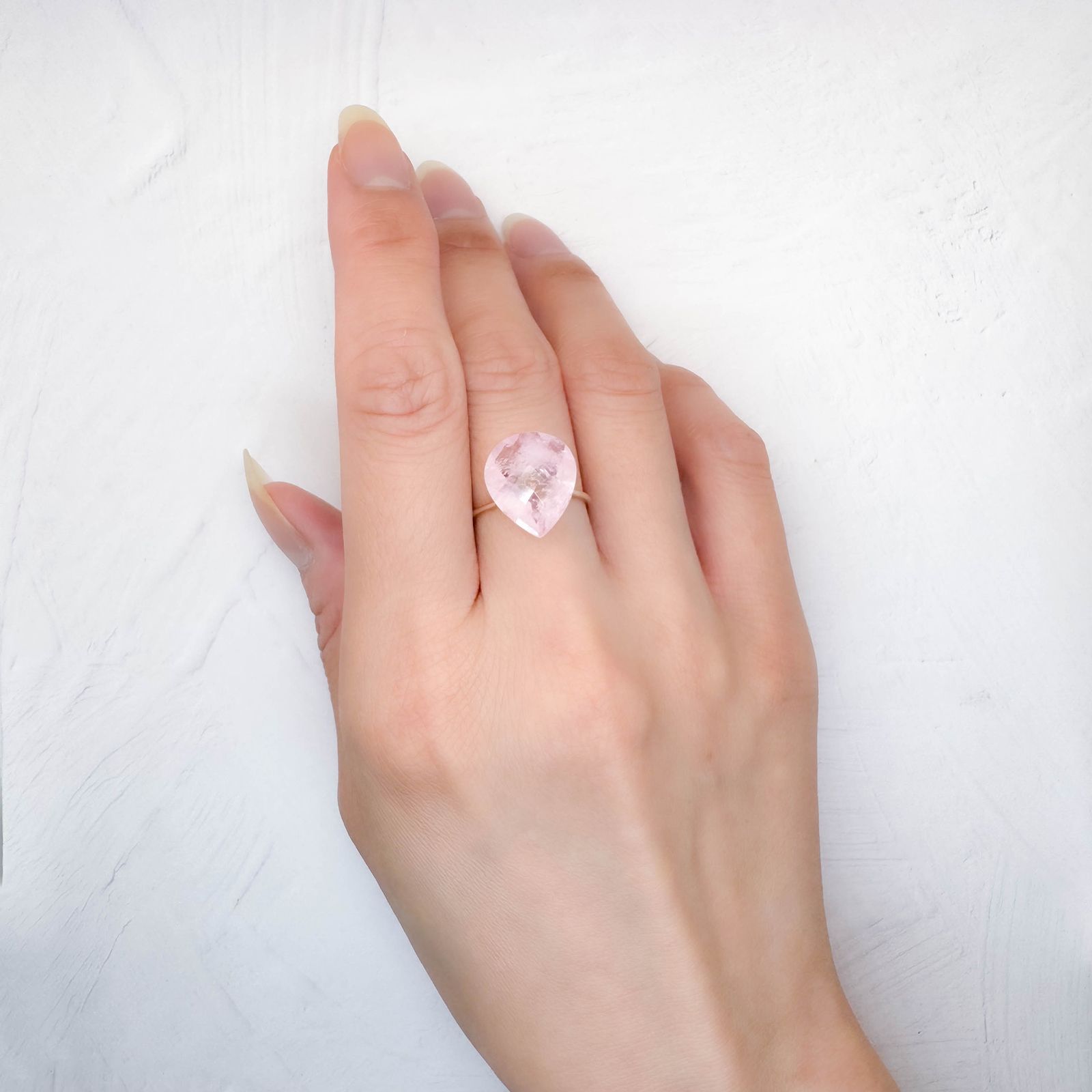 ◇チェッカーカット◇モルガナイト ブラジル産 5.16ct [250730874]14x12mm前後