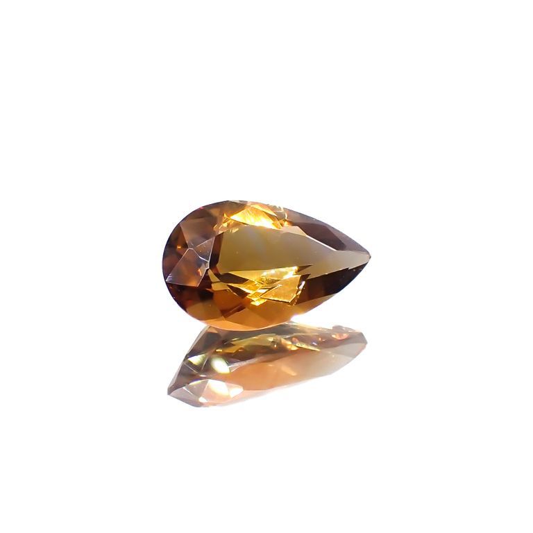 ゴールデンアイオライト(宝石名コーディエライト)マダガスカル産 1.43ct 識別済[230220346]10.7x6.6mm前後