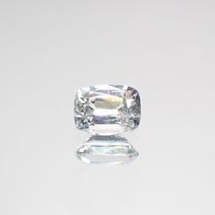 ジェレメジェバイト(宝石名エレメジェバイト)ナミビア産 0.48ct 識別済[220616304]5.4x4mm前後
