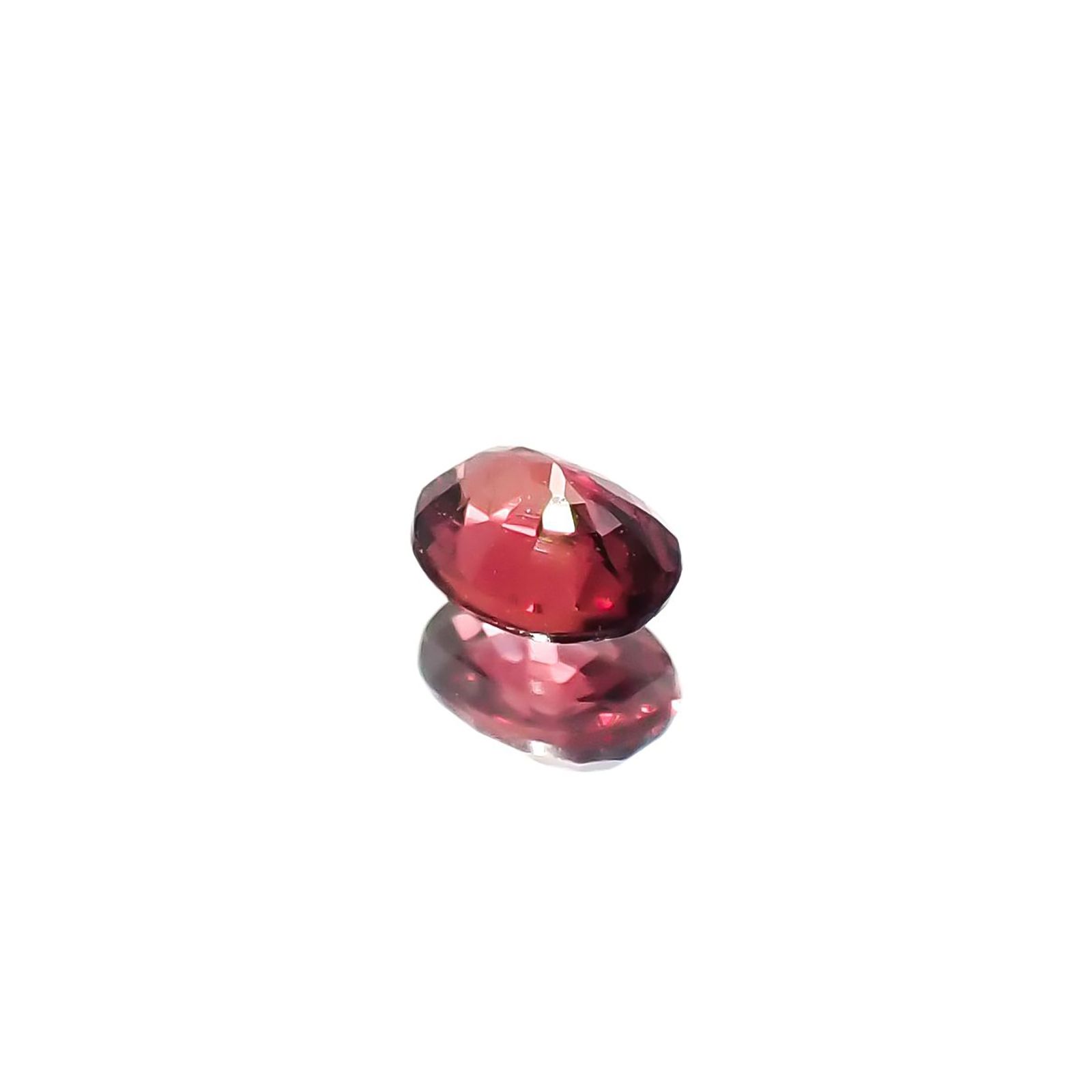 ルビー(宝石名ルビー)タンザニア産 0.23ct 識別済[240226106]4x3.1mm前後