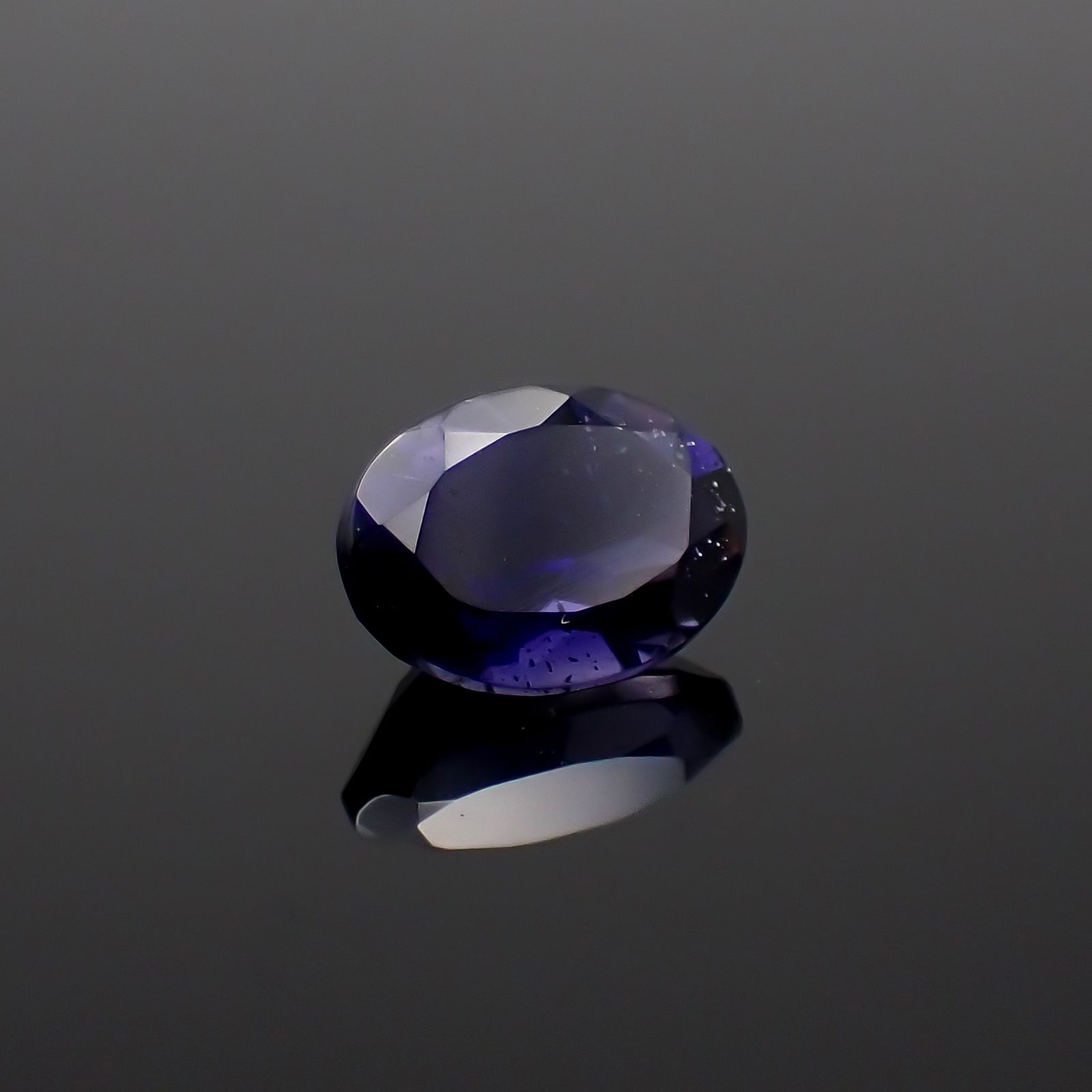 アイオライトサンストーン インド/ブラジル産 0.72ct[230923339]7.1x5.2mm前後