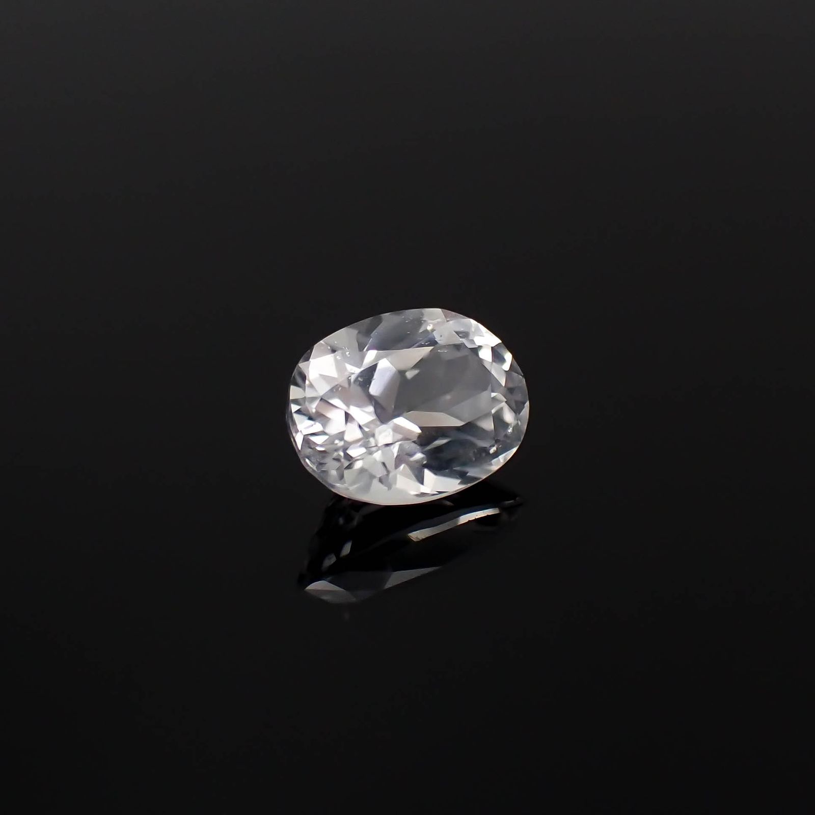 フェナカイト(宝石名フェナカイト)マダガスカル/ブラジル産 0.51ct 識別済[230522025]5.9x4.4mm前後