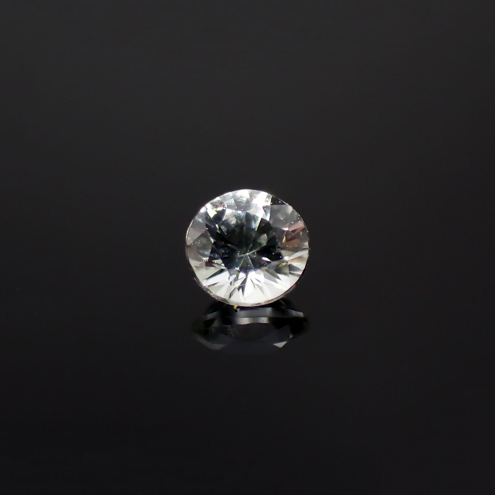 リューコガーネット ビルマ産 0.14ct [230923494]3x3mm前後