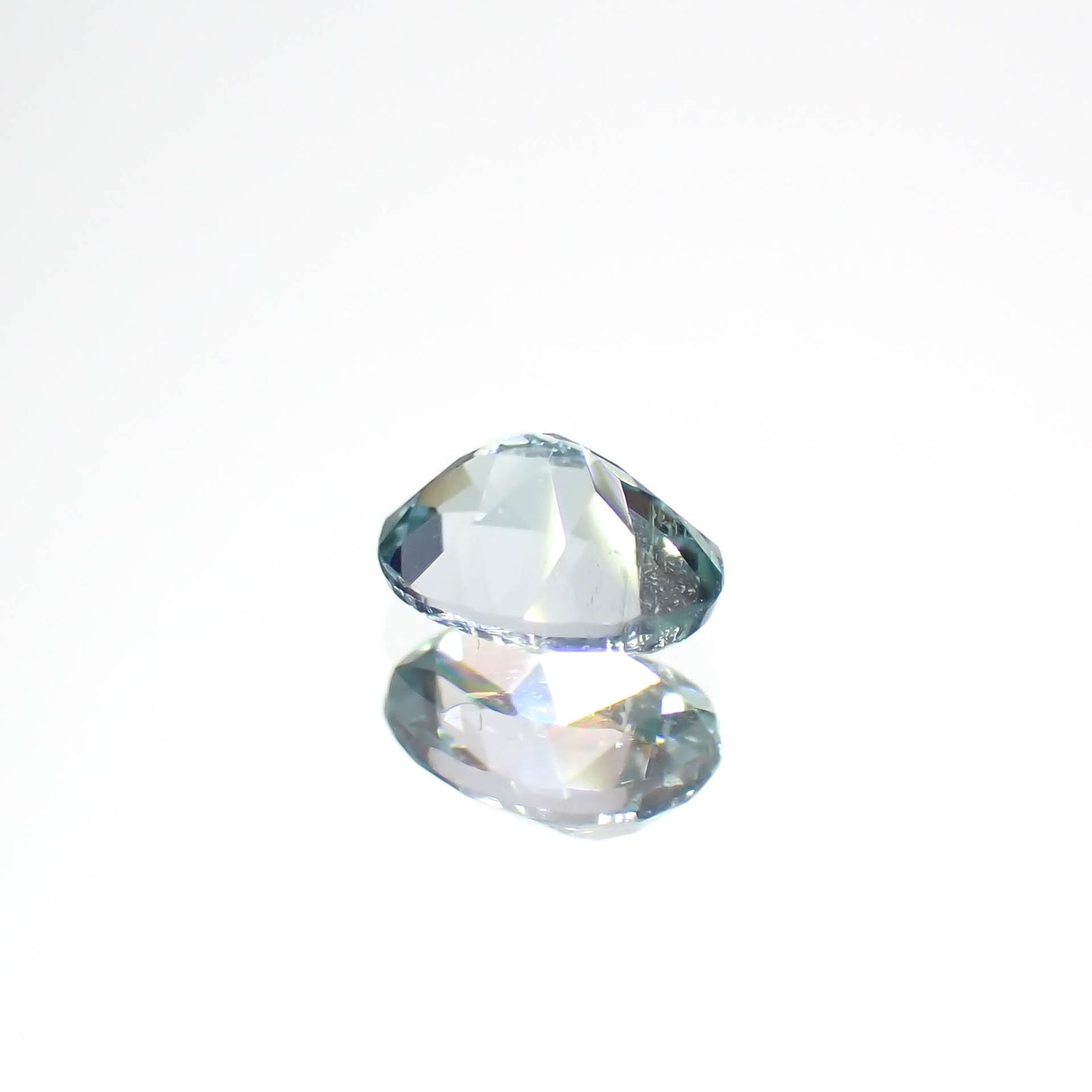 ブルーグリーンコーネルピン(宝石名コーネルピン)タンザニア産 0.17ct