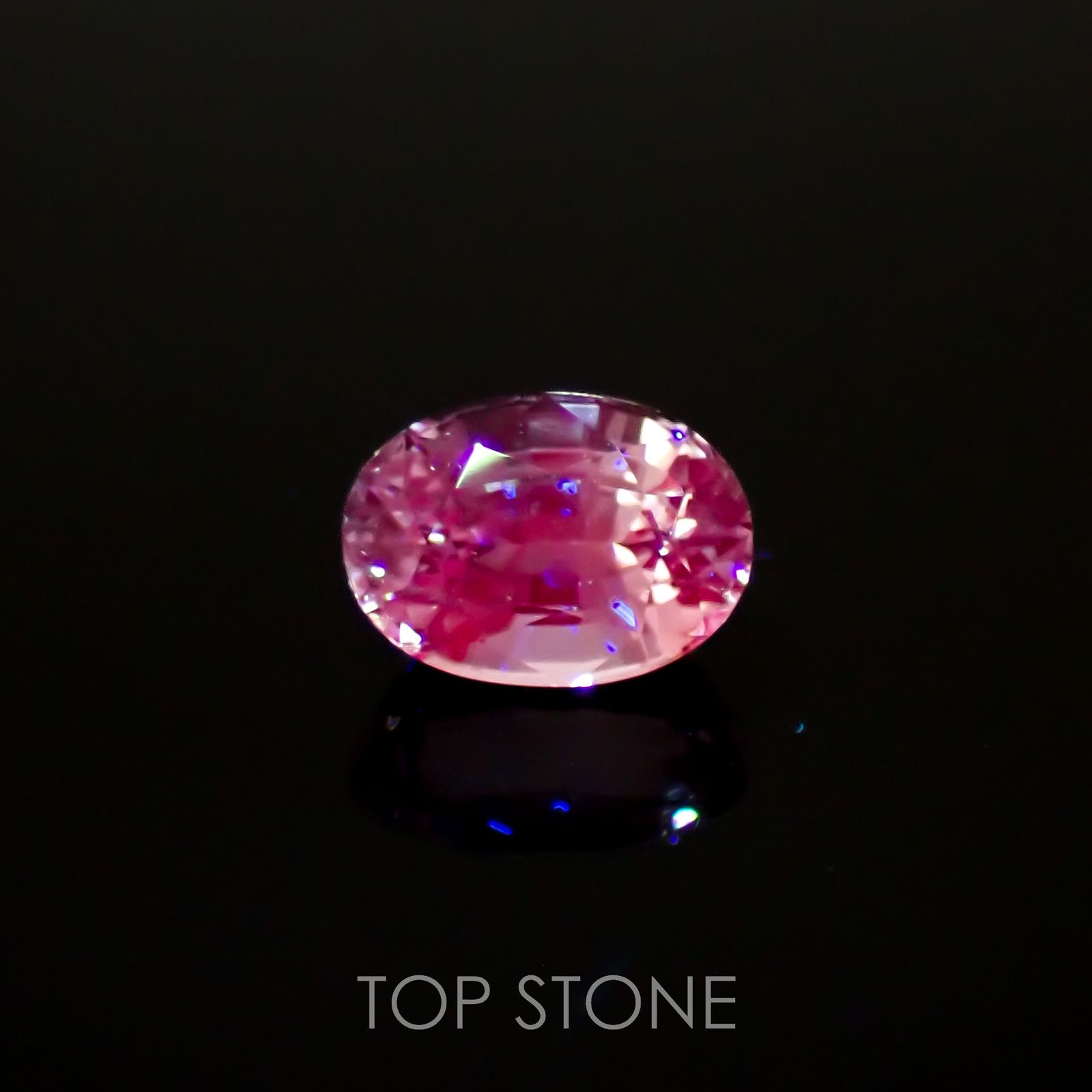 ラベンダーサファイア(宝石名サファイア)スリランカ/マダガスカル産 1.69ct 識別済[220817461]7.4x5.3mm前後