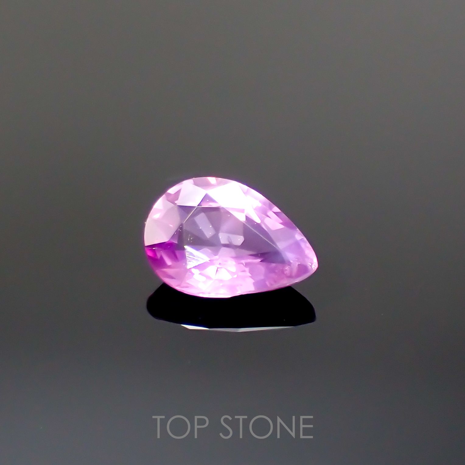 バイカラーサファイア(宝石名バイカラー・サファイア) マダガスカル/タンザニア産 0.69ct 識別済[210812487]6.8×4.7mm前後