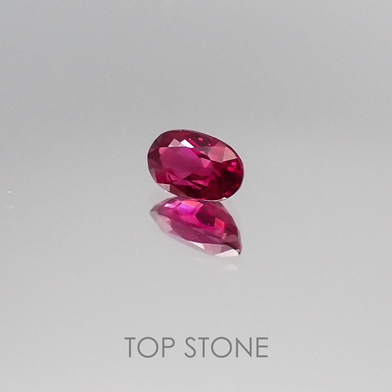 ルビー ビルマ産 ルース 0.64ct[20052359]6.1×3.6mm前後