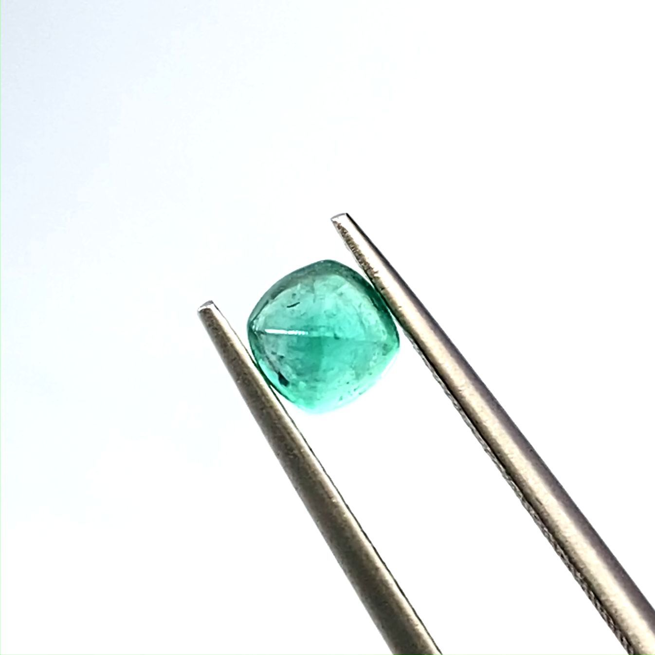 ◇シュガーローフカット◇エメラルド(宝石名エメラルド)コロンビア産