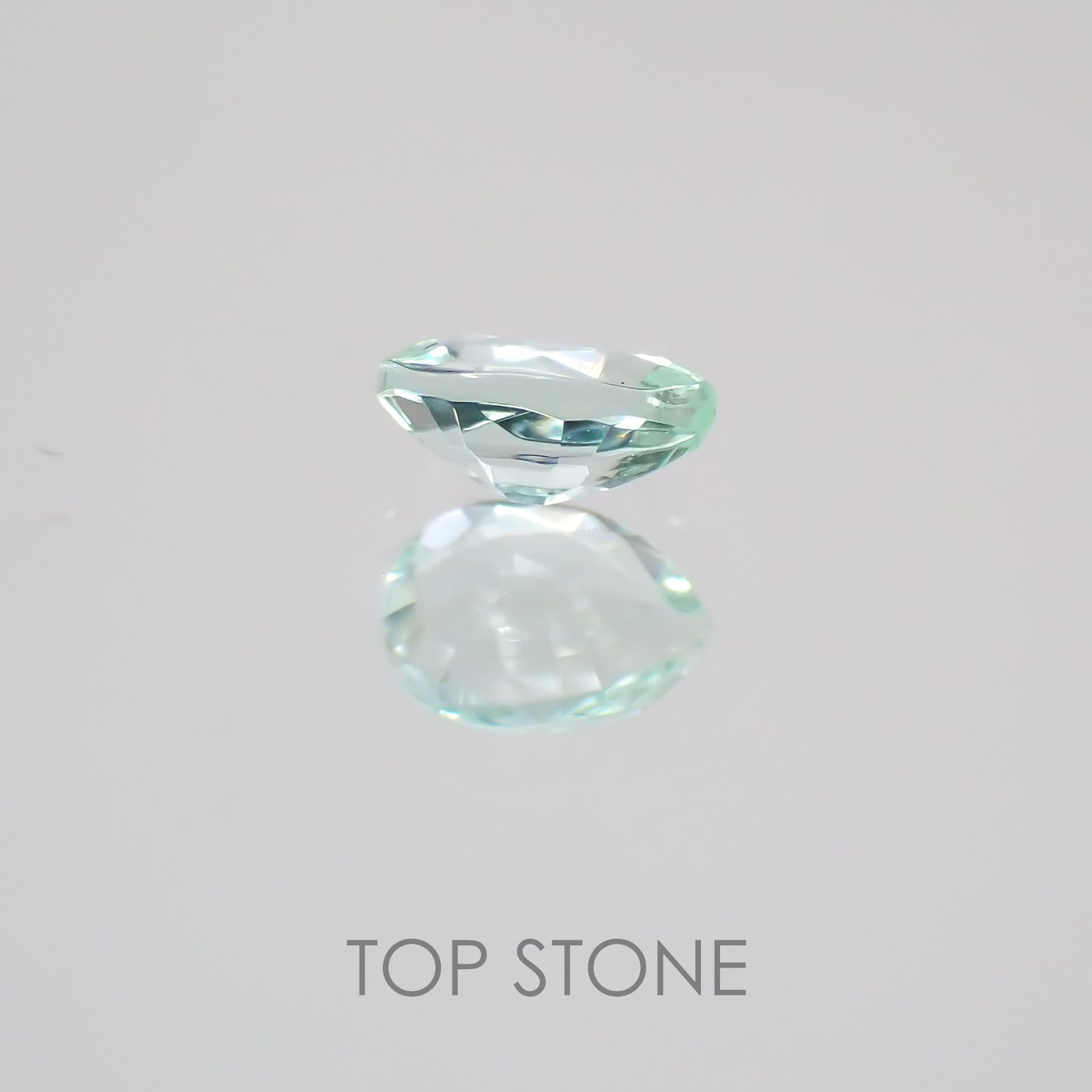 ミントベリル(宝石名グリーン・ベリル) ブラジル産 0.15ct 識別済[21059715]4.2×3.1mm前後