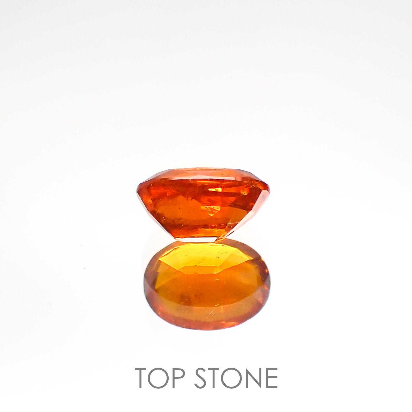オレンジカイヤナイト タンザニア産 ルース 1.14ct[210812447]7.0×5.1mm前後