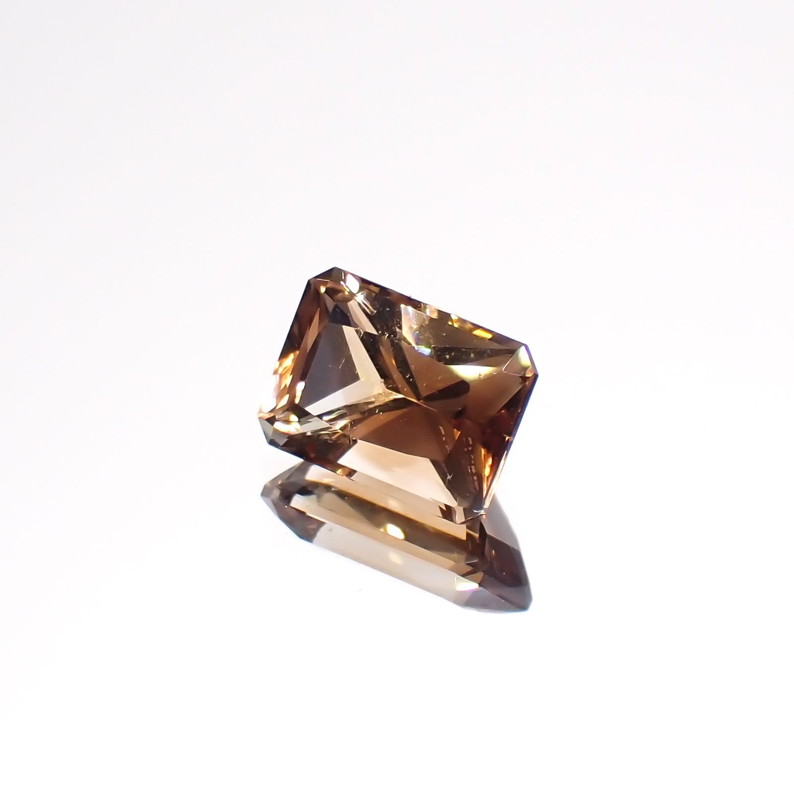 バイカラートパーズ ブラジル・ミナスジェライス州産 2.27ct[221018560]8.3x6mm前後
