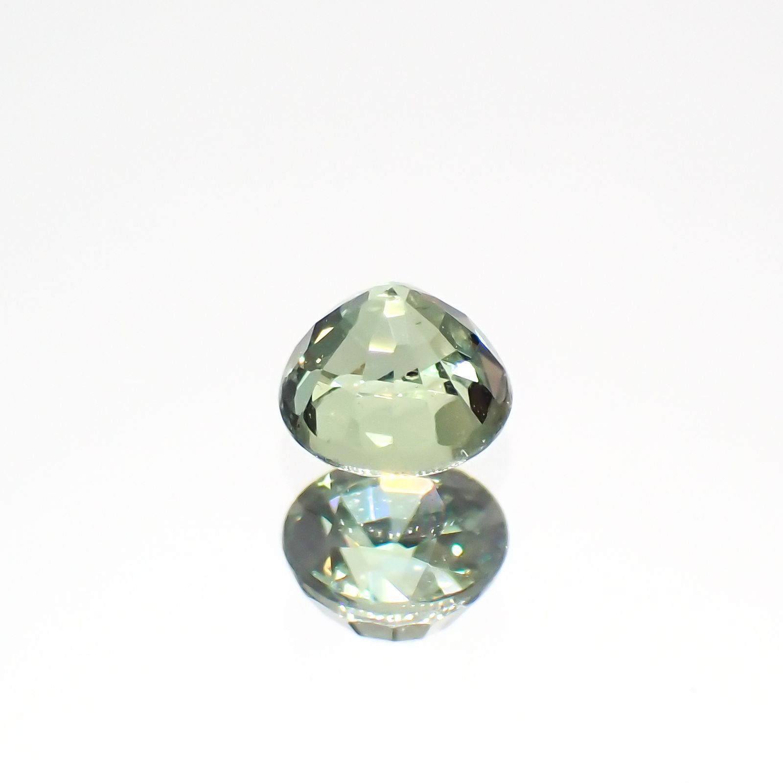 グリーンクリソベリル(宝石名クリソベリル)スリランカ/マダガスカル産 0.26ct 識別済[220114481]3.4x3.4mm前後