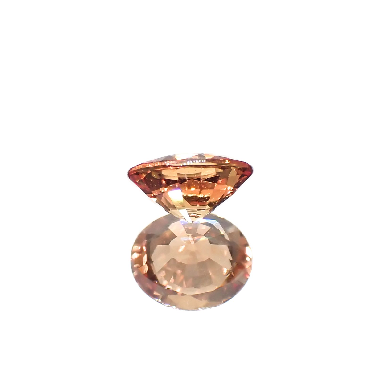 パパラチャサファイア(宝石名サファイア/別名パパラチャ・サファイア)スリランカ産 0.603ct CGL鑑付[231224693]5.5x4.7mm前後