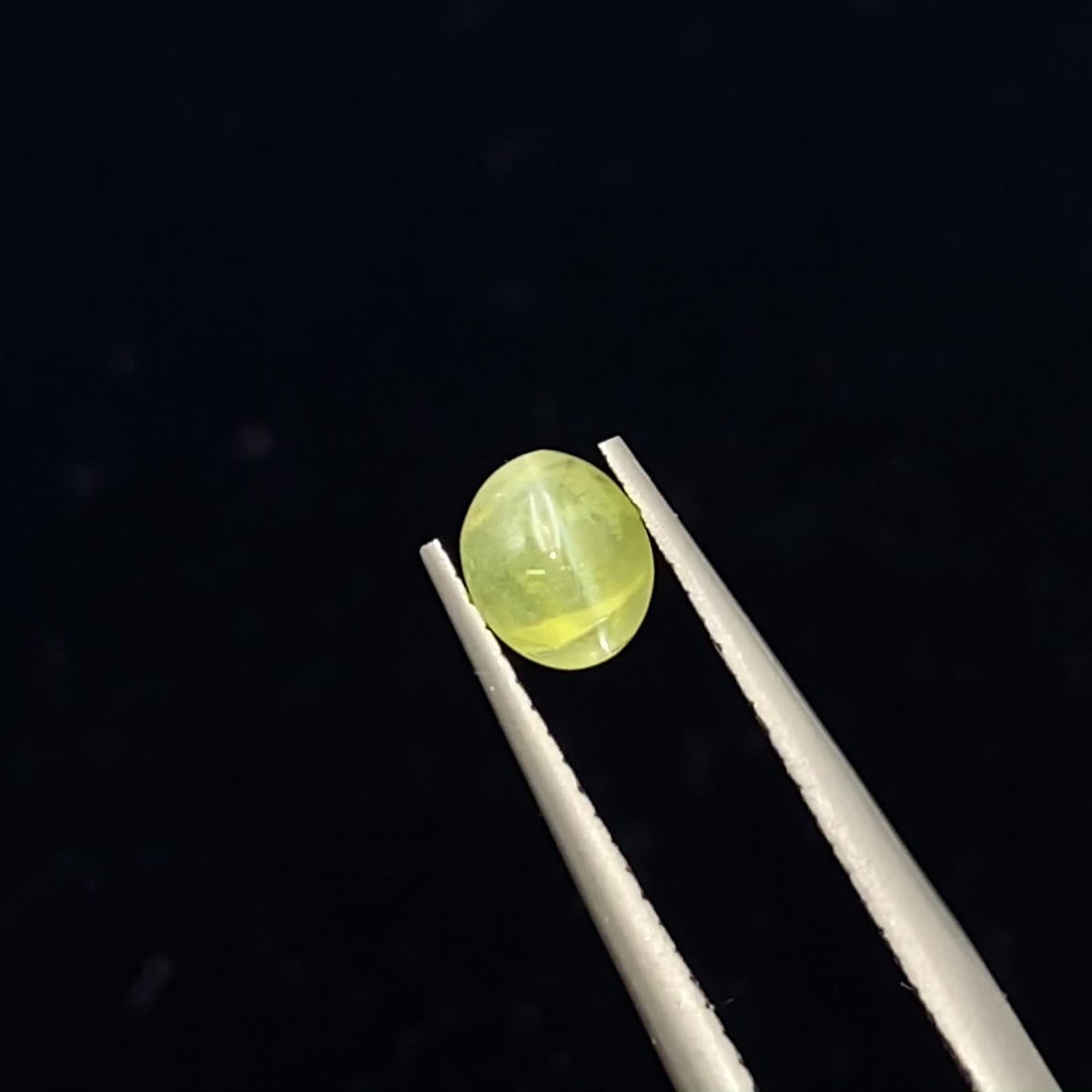 クリソベリルキャッツアイ スリランカ産 0.55ct[230119798]5.1x4