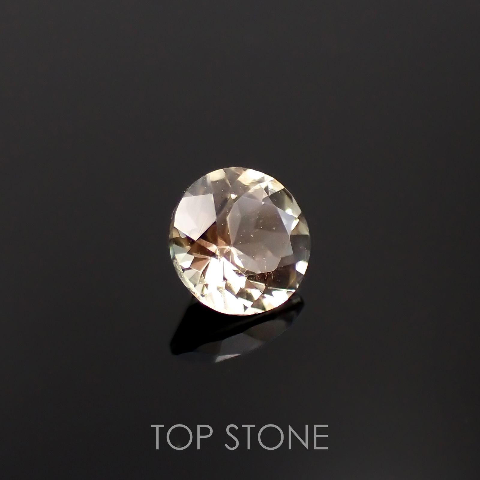 バイカラーオレゴンサンストーン アメリカ・オレゴン州産 0.74ct[230220678]6x6mm前後