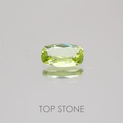グリーンエンスタタイト カメルーン産 ルース 0.38ct[20128861]6.1×3.8mm前後