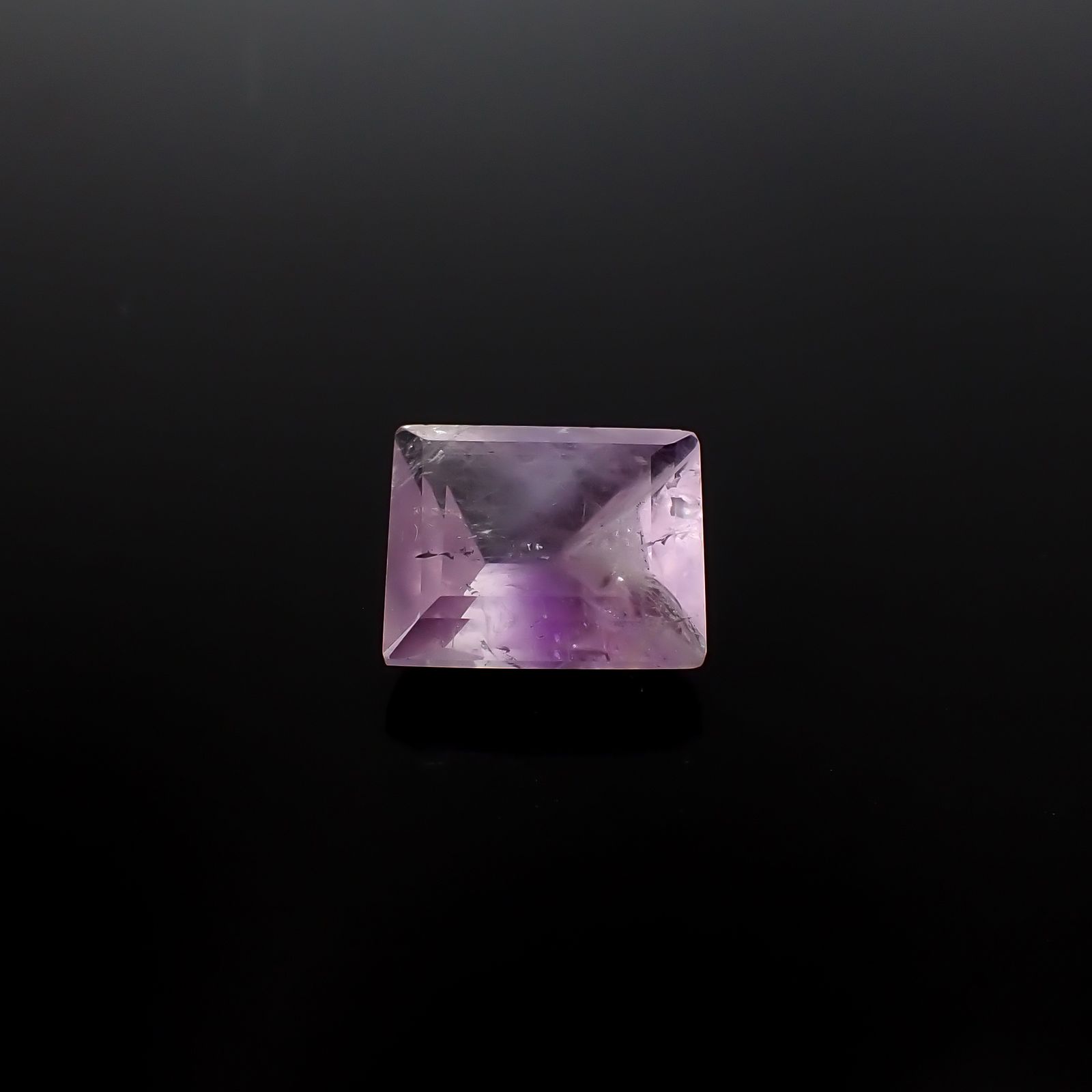ワンウェイアメジスト ブラジル産 8.91ct / 14x12.1mm前後 [260432023]