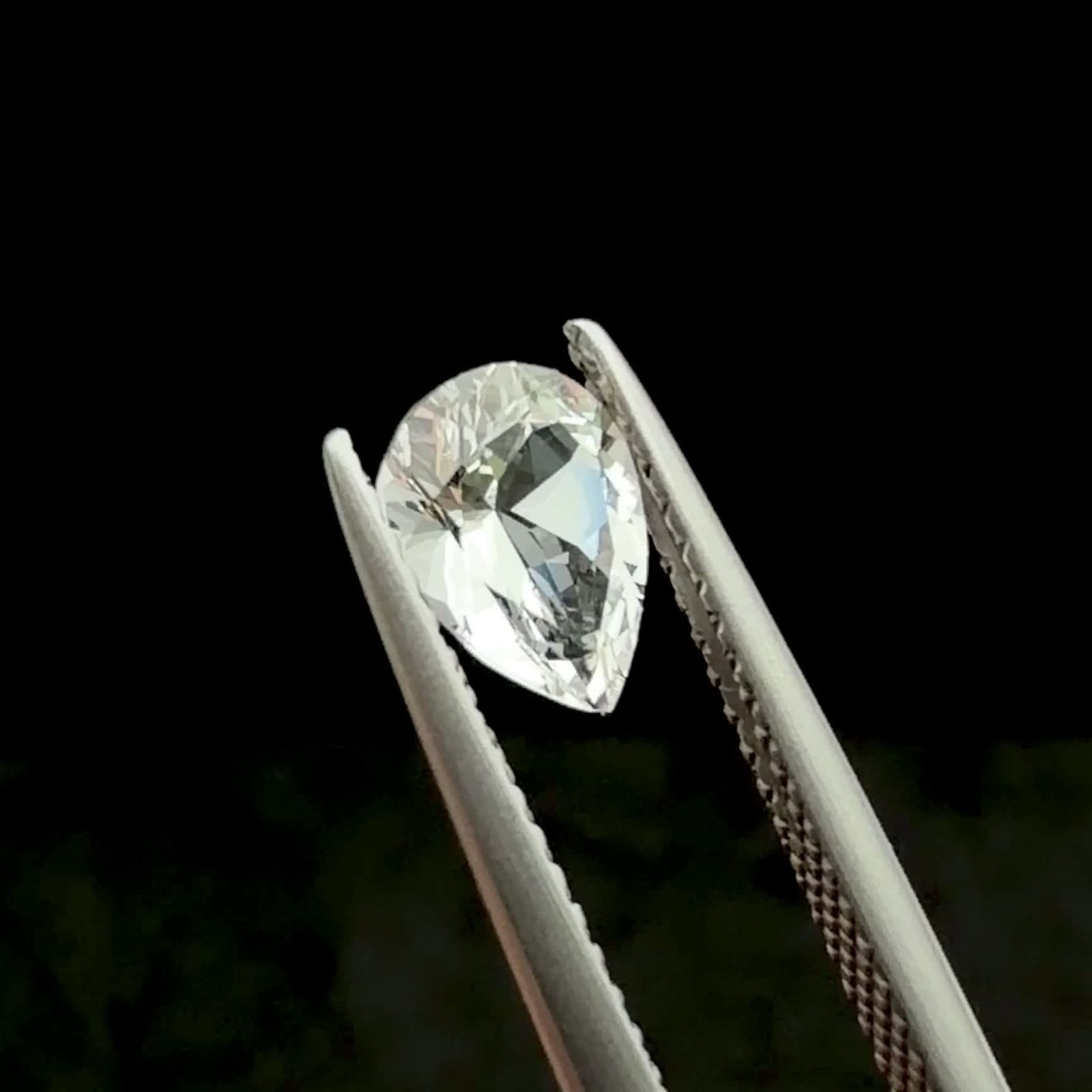 フェナカイト ロシア・マリシェボ鉱山産 0.79ct / 7.4x5.4mm前後