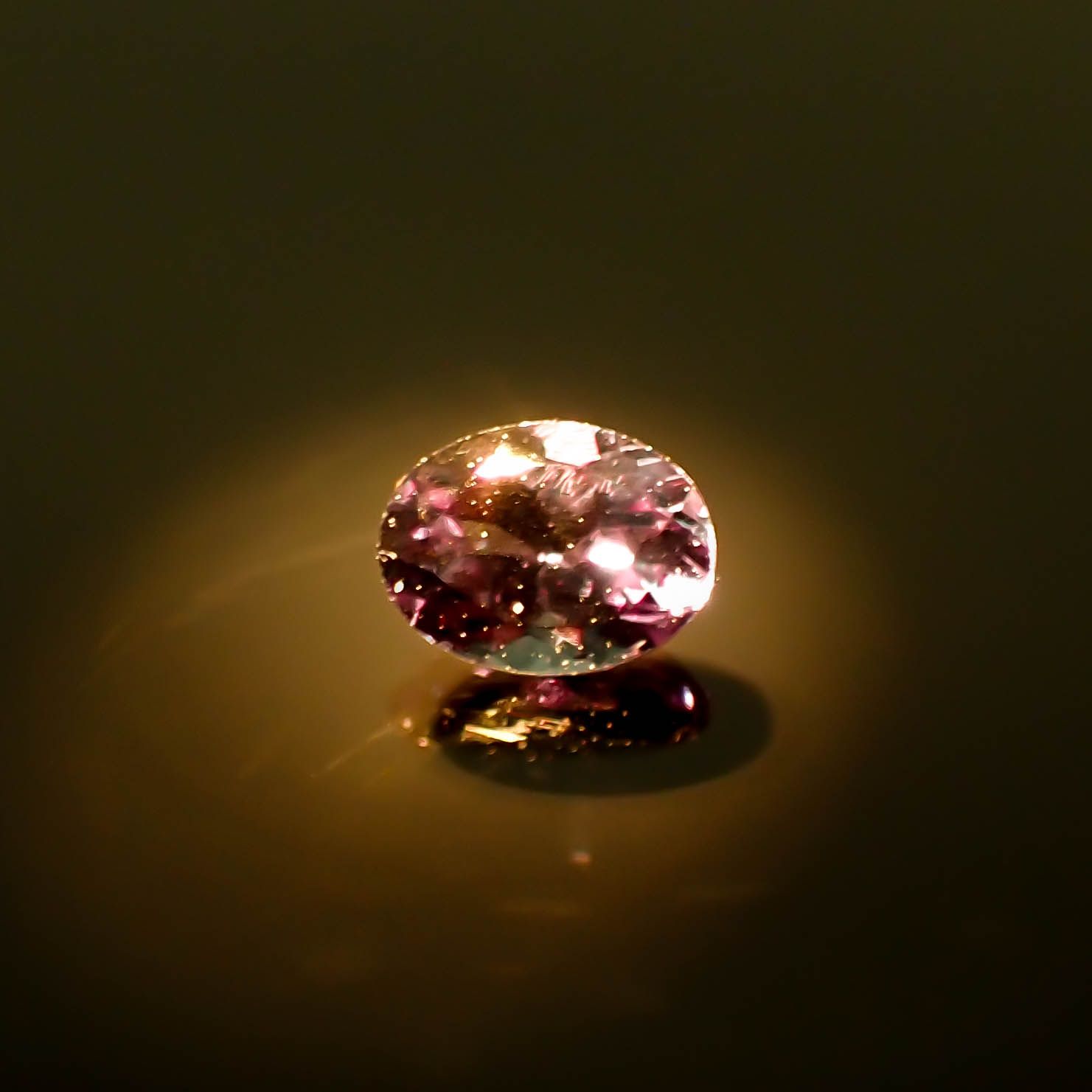 ベキリーブルーガーネット（カラーチェンジガーネット アレキタイプ） マダガスカル・ベキリー産 0.23ct[231224762]4.1x3.1mm前後