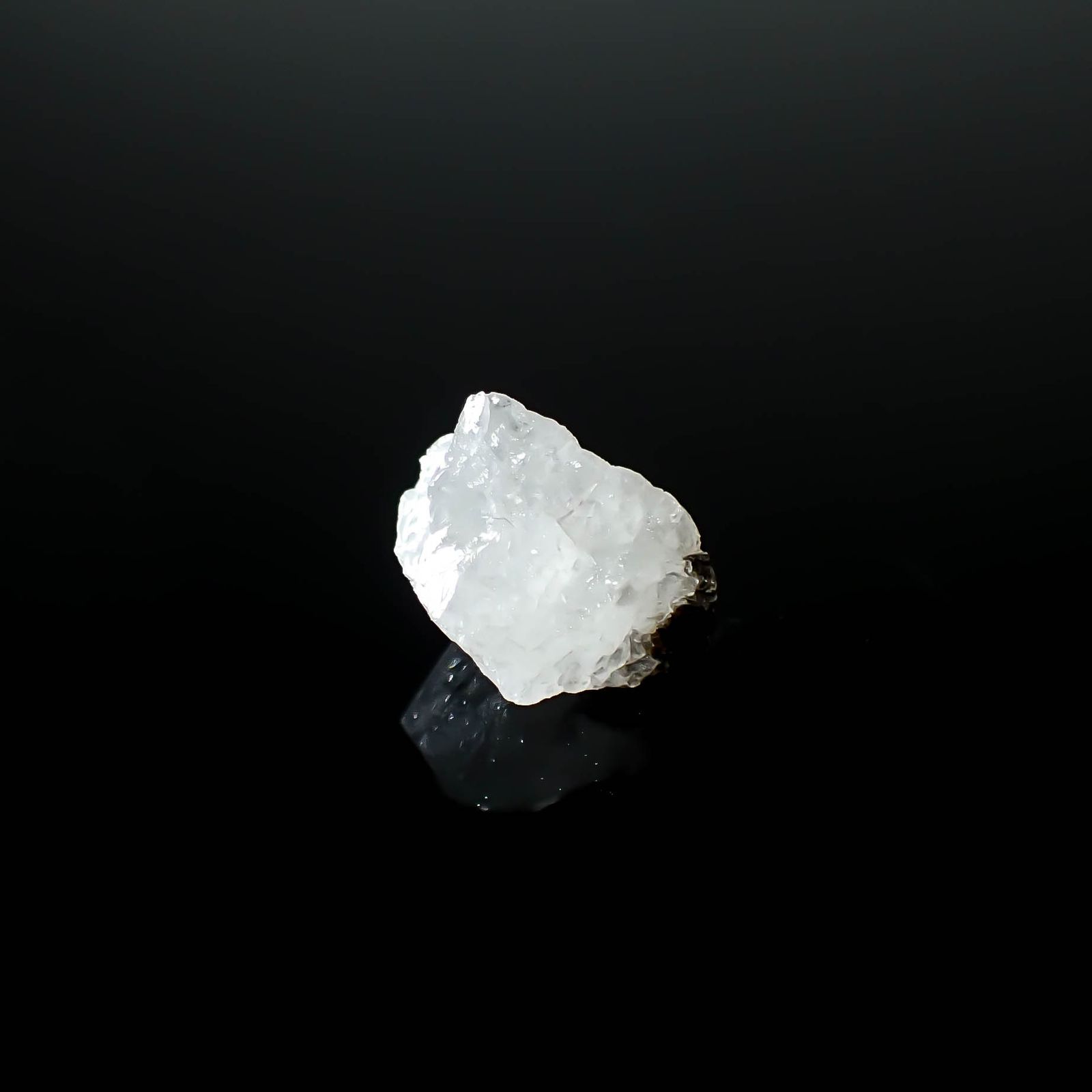 フェナカイト 原石 ロシア産 3.26ct [250730801]10.5x9.6mm前後