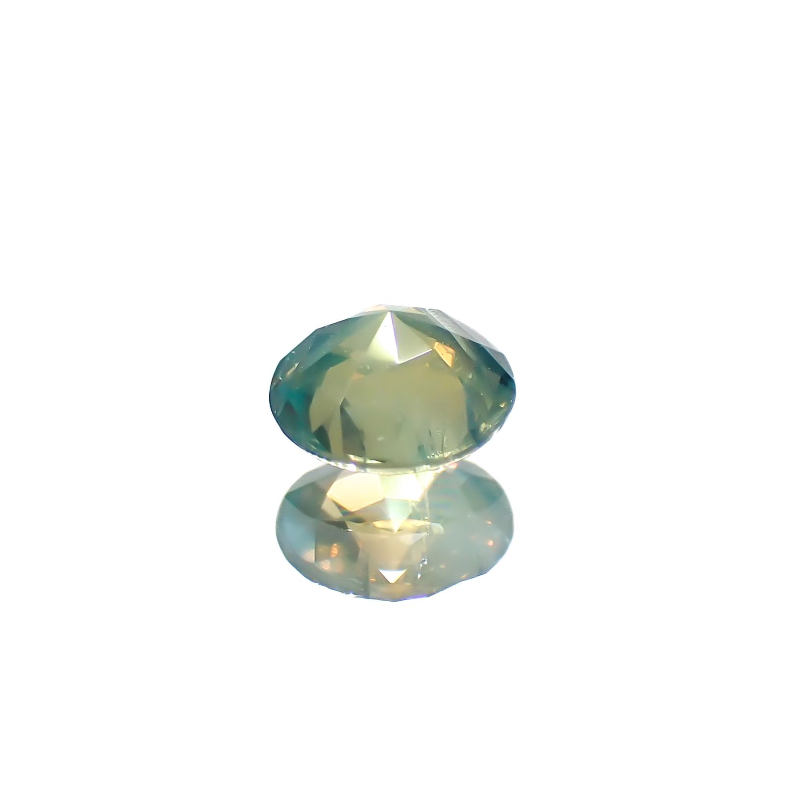 シルキーアレキサンドライト ブラジル・ミナスジェライス州ヘマチタ鉱山産 0.13ct [241129508]3.1x3.1mm前後