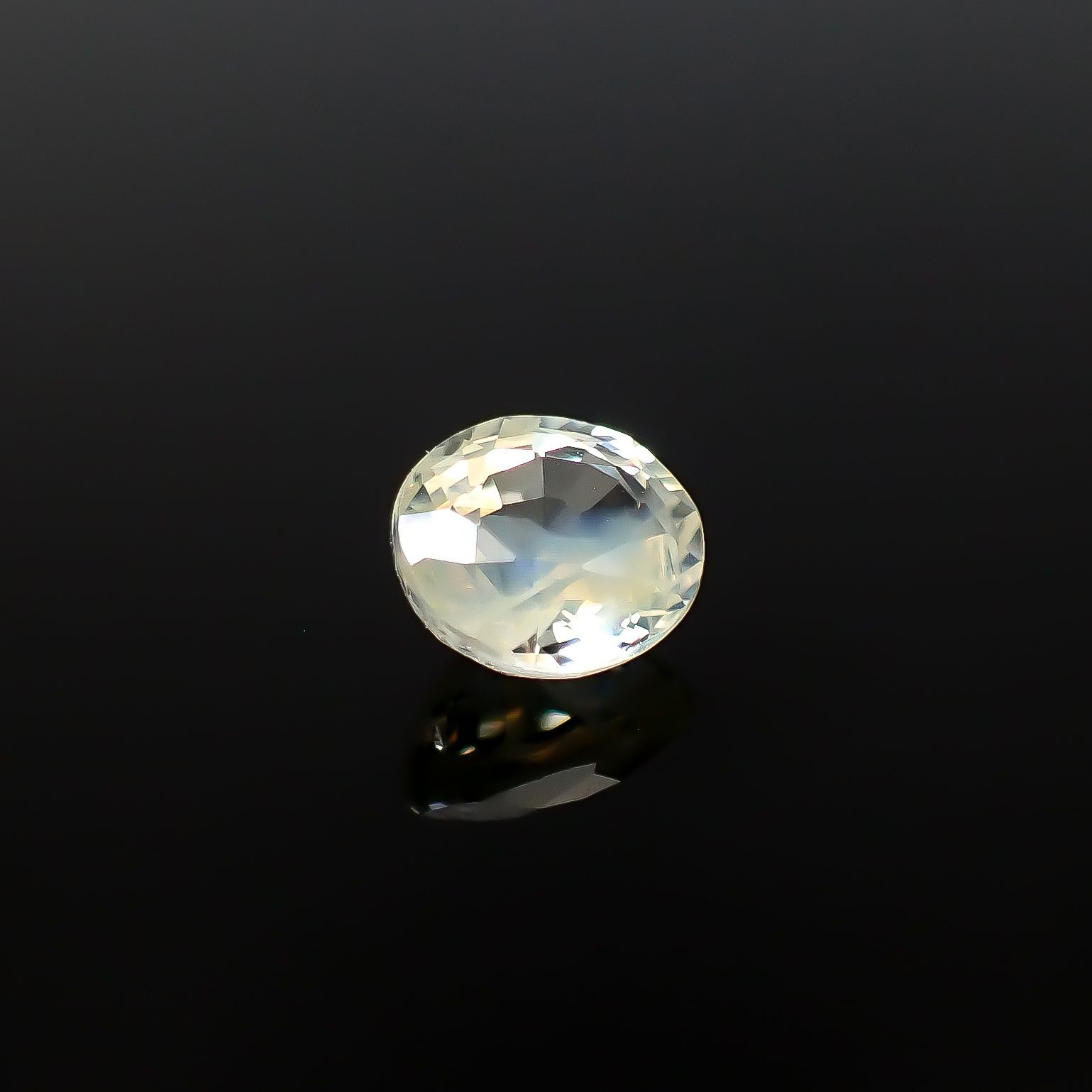 クリソベリルキャッツアイ スリランカ産 1.10ct [250329922]6.3x5.5mm前後