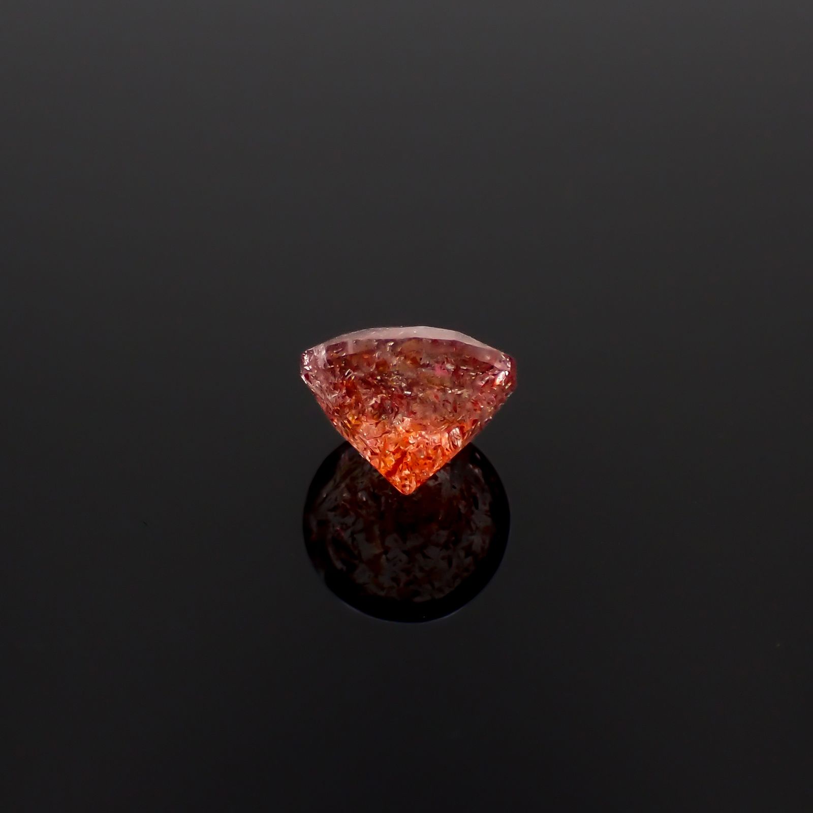 ファイヤークォーツ ナイジェリア産 2.50ct[240326726]8.9x8.9mm前後