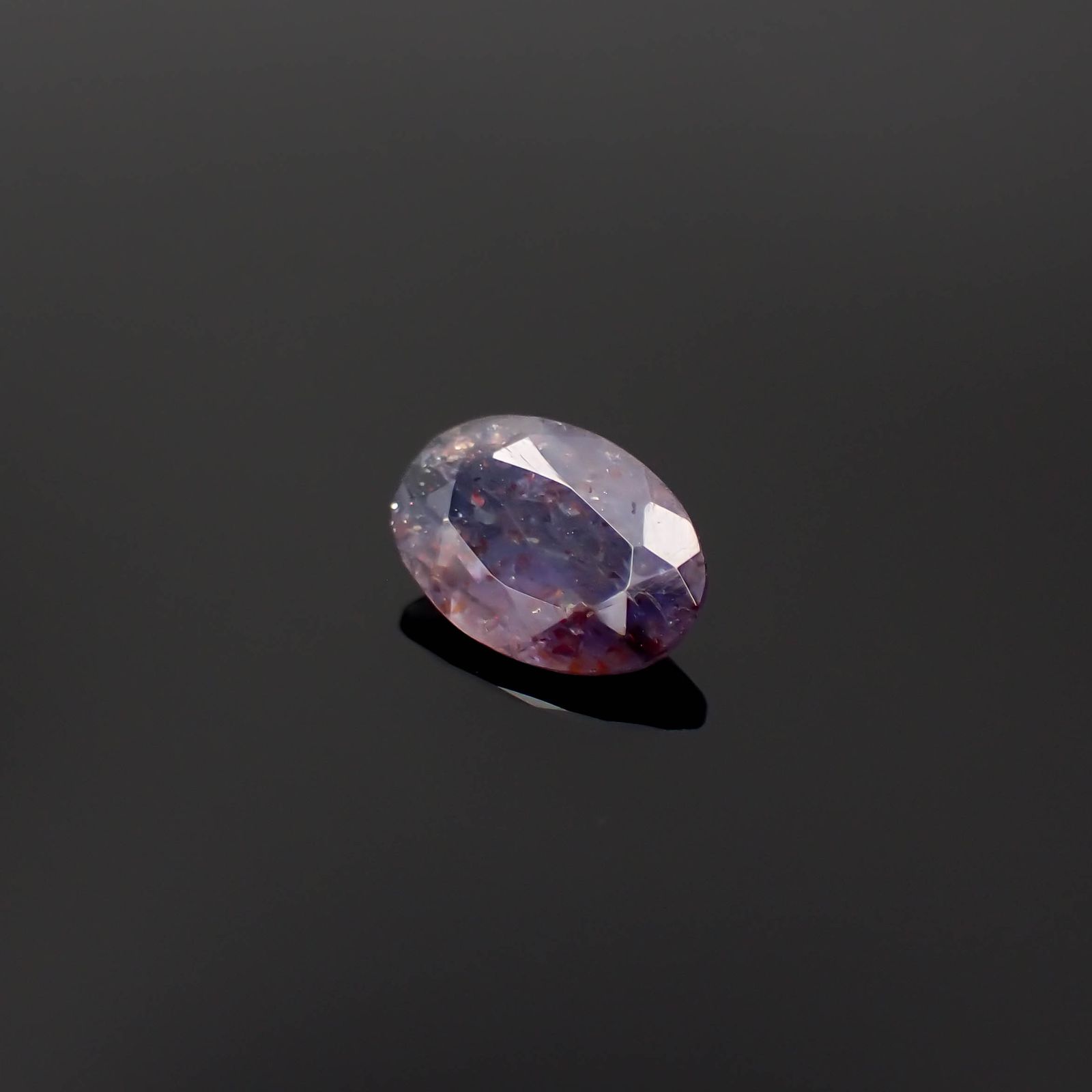 ブラッドショットアイオライト インド産 1.19ct[230622532]9.8x6.6mm前後