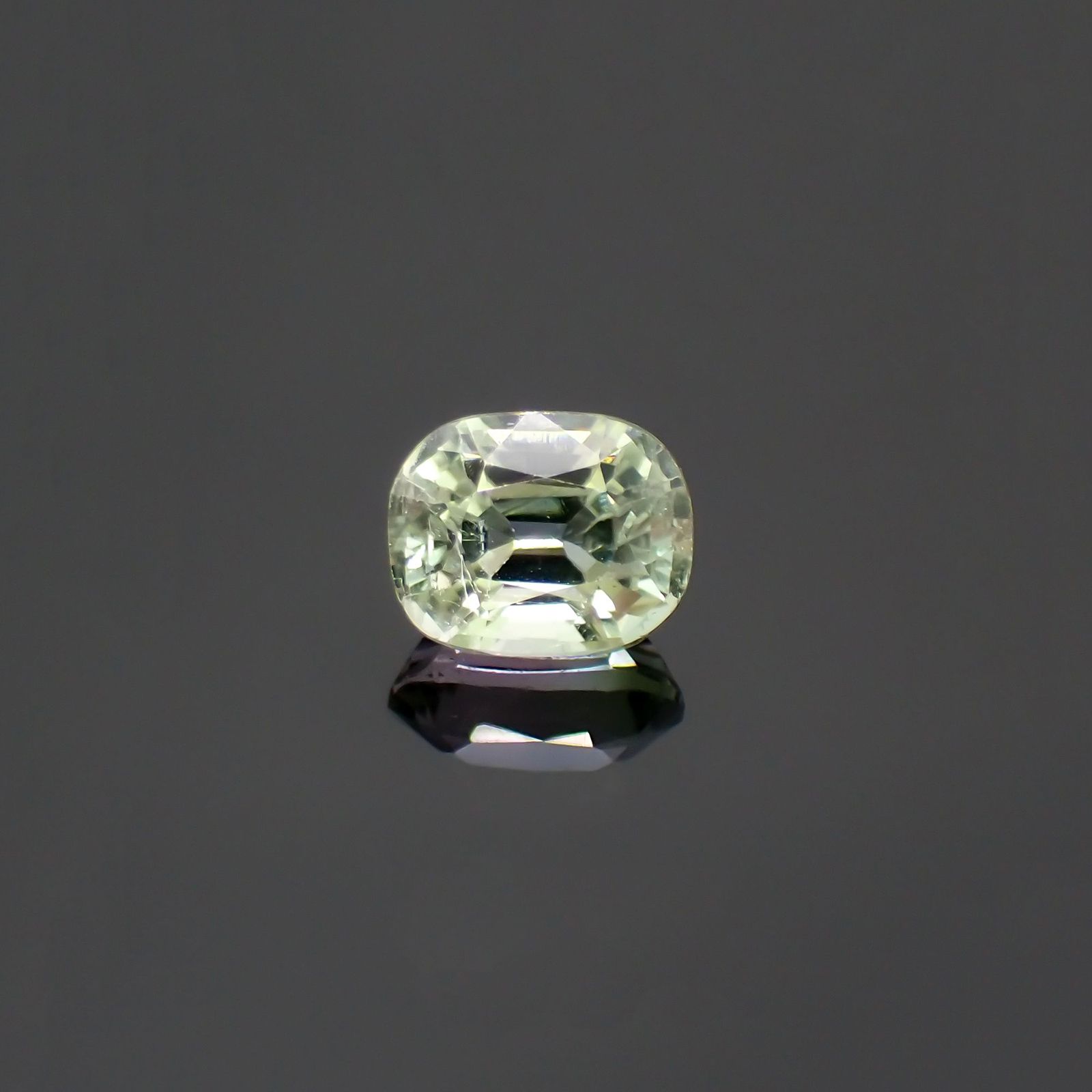 パステルカラートルマリン アフガニスタン産 1.14ct [220114102]6.7x5.4mm前後