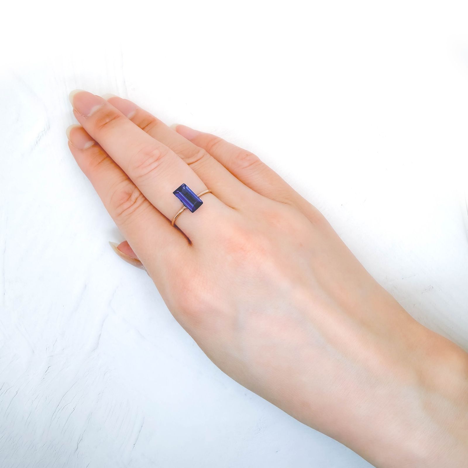 カイヤナイト ネパール産 2.14ct / 9.9x5.1mm前後 [260532277]