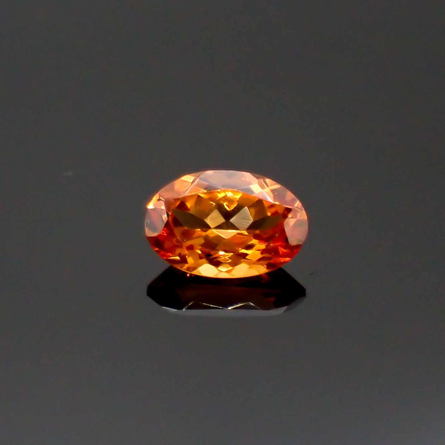 スペサルティンガーネット(宝石名ガーネット)タンザニア産 0.60ct 識別済[220817547]6x4mm前後