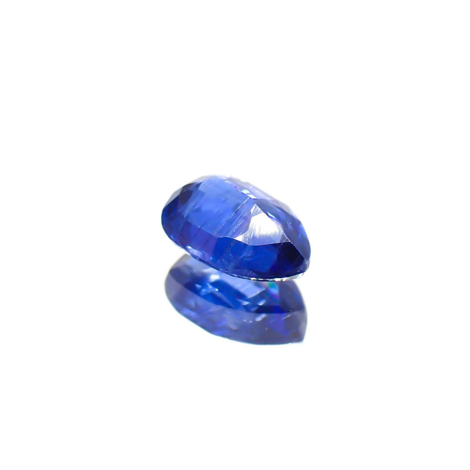 カイヤナイト(宝石名カイヤナイト)ネパール産 識別済 0.77ct / 7.1x5mm前後 [230622474]