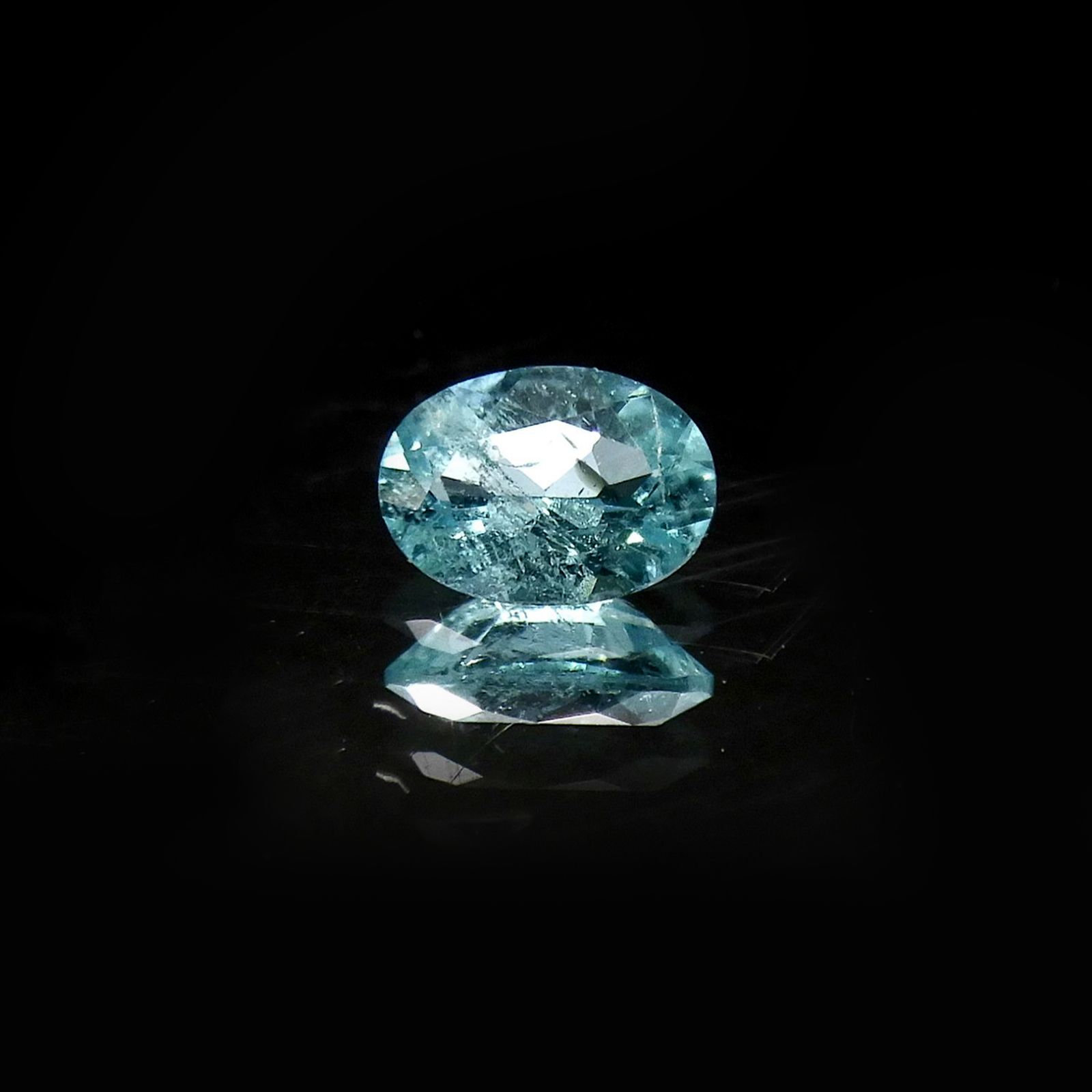 パライバトルマリン(宝石名トルマリン/別名パライバ・トルマリン) ブラジル産 識別済 0.062ct / 3.1×2.2mm前後 [260112139]