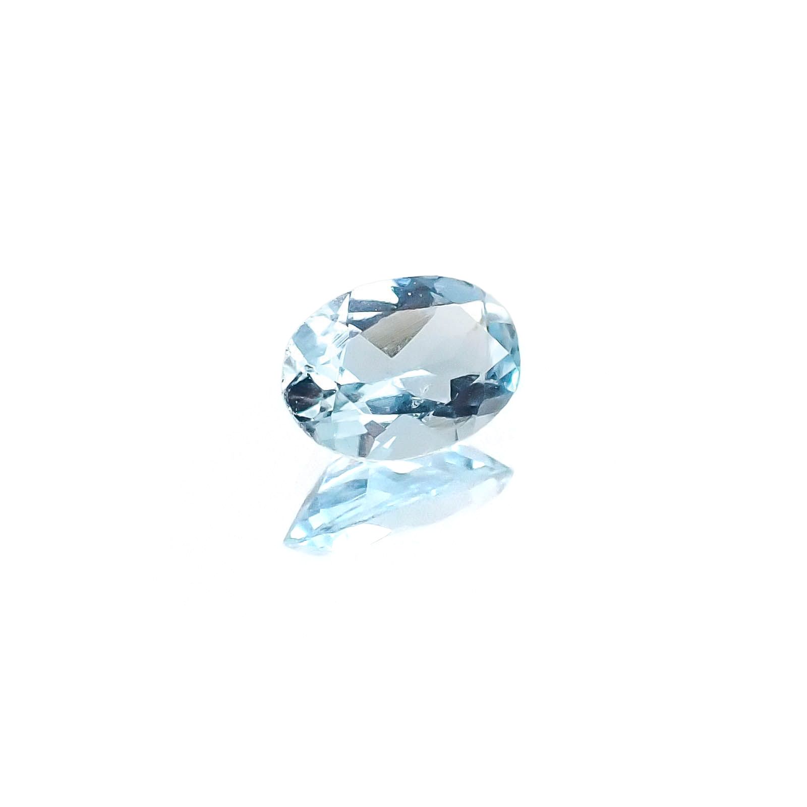 アクアマリン サンタマリアカラー(宝石名アクアマリン)モザンビーク産 識別済 0.36ct / 6x4.1mm前後 [260622260]