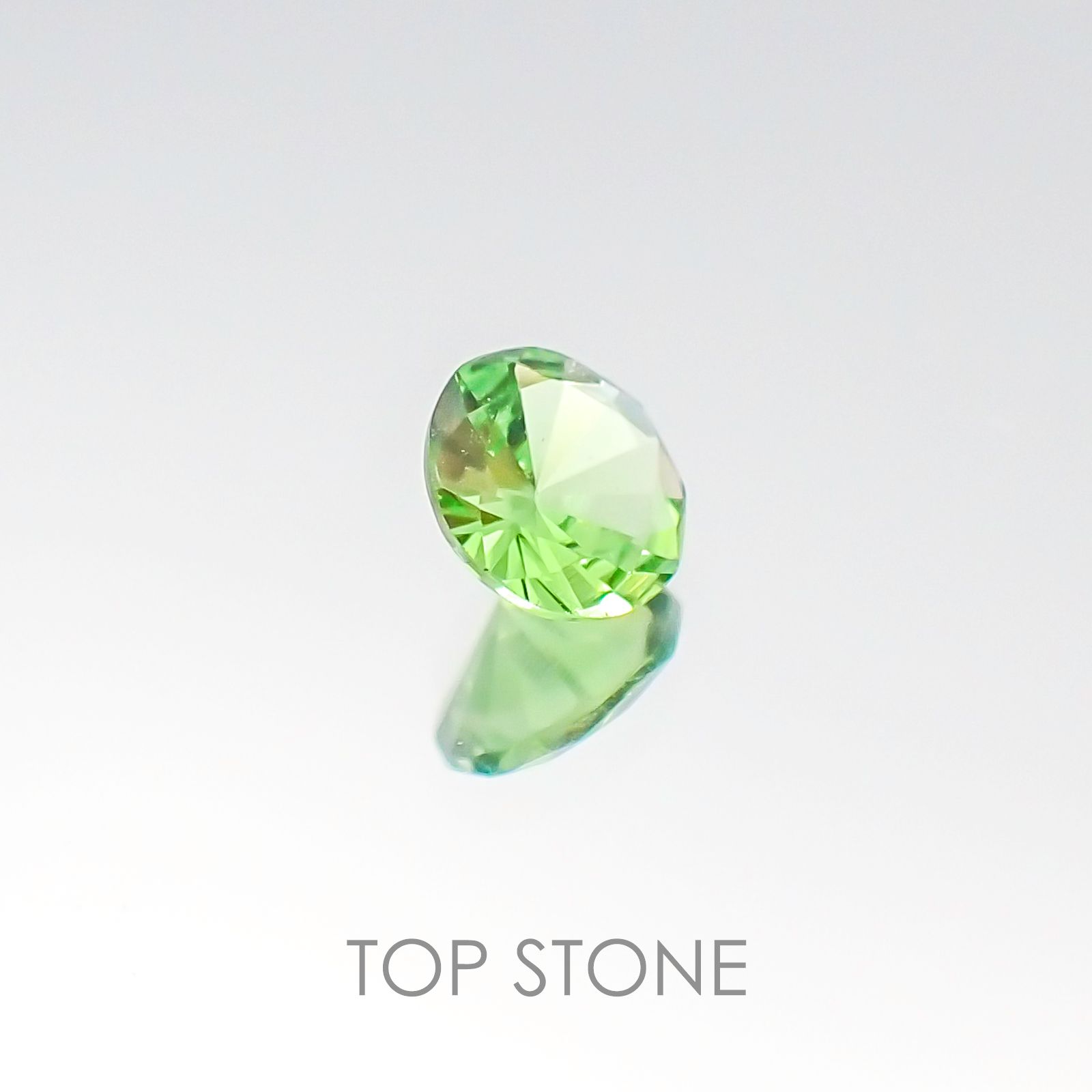 ミントガーネット ケニア産 ルース 0.2ct[20096103]3.9×3.9mm前後
