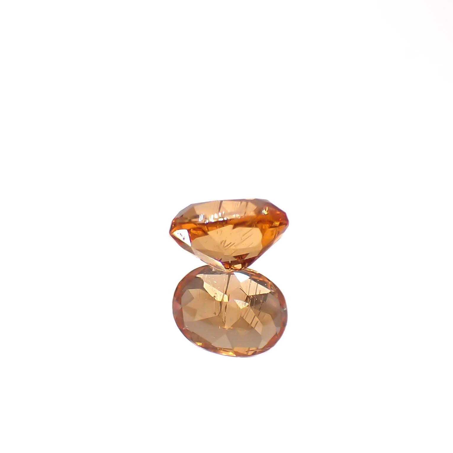 マンダリンガーネット マダガスカル産 0.19ct[240628226]3.5x2.7mm前後