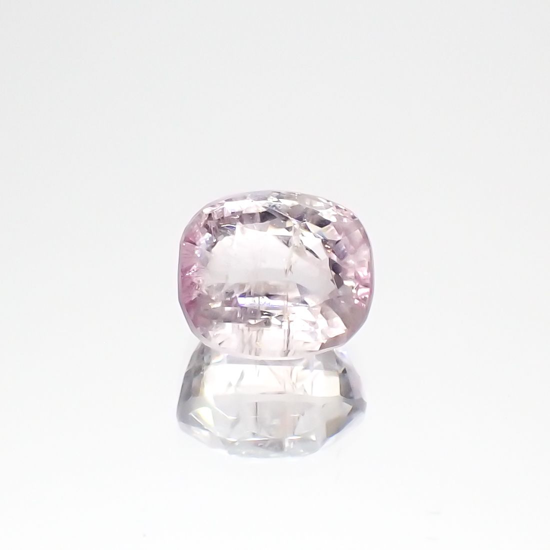 ポードレッタイト(宝石名ポードレッタイト)ビルマ産 1.372ct ソ付(彩珠)[230722816]6.9x6mm前後