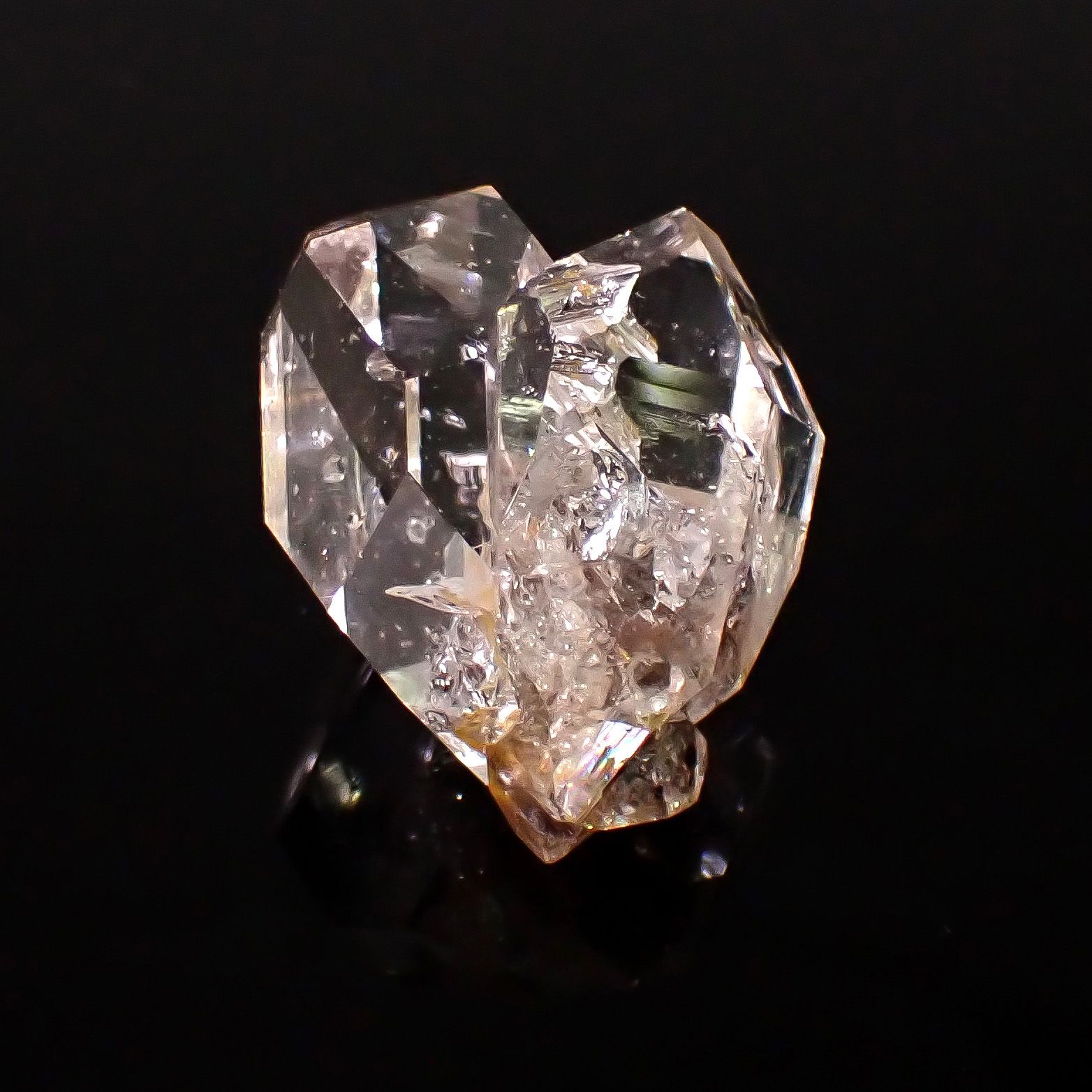 ハーキマーダイヤモンド 原石 アメリカ・ニューヨーク州産 115.81ct / 38.1x23.6mm前後 [260231768]