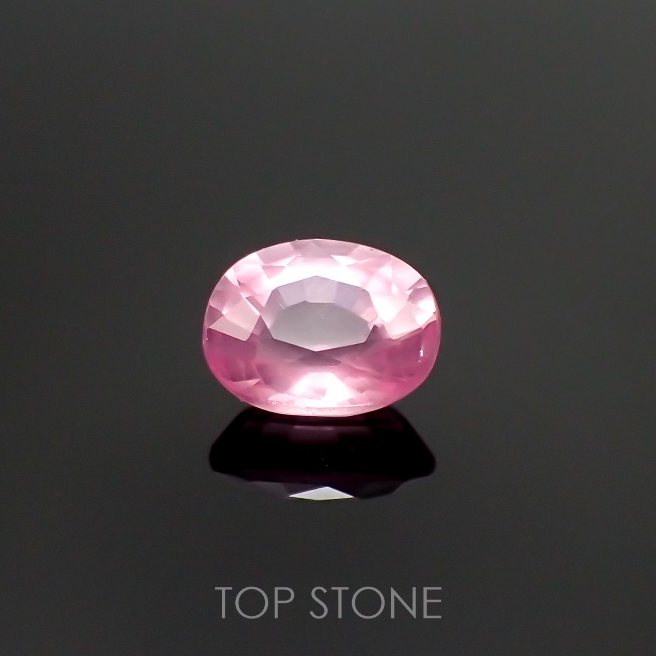 シルキーピンクスピネル(宝石名ピンク・スピネル) タンザニア産 0.86ct 識別済[210812897]6.3×4.9mm前後