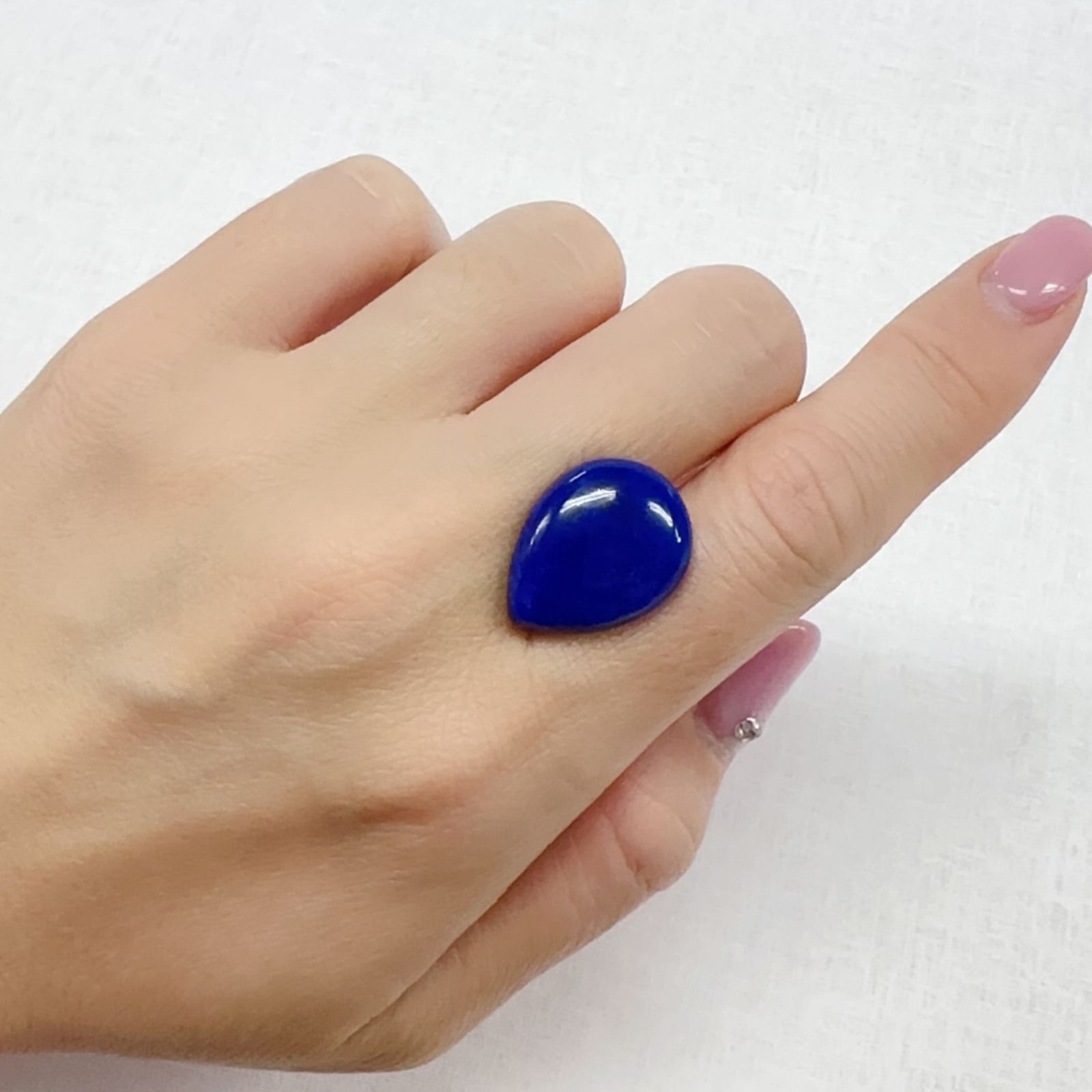ラピスラズリ アフガニスタン産 11.92ct[231224477]20x15.3mm前後