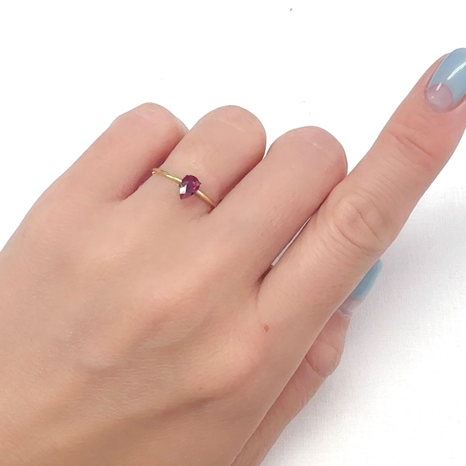 ルビー 非加熱 ビルマ産 0.42ct[240628056]6.1x3.9mm前後