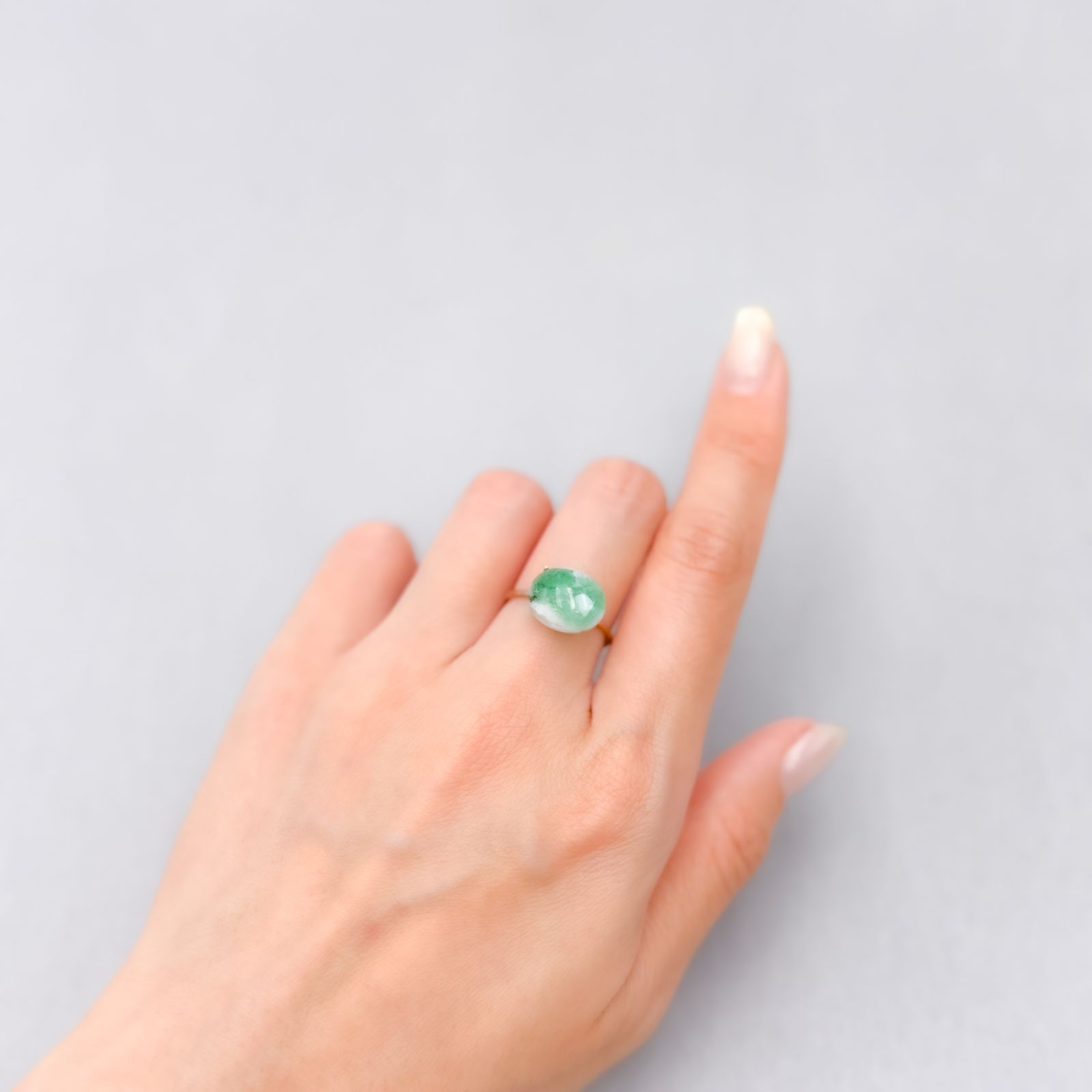 マトリックスエメラルド(エメラルドインクォーツ/フェルドスパー) ブラジル産 4.59ct [250430166]12x10.1mm前後