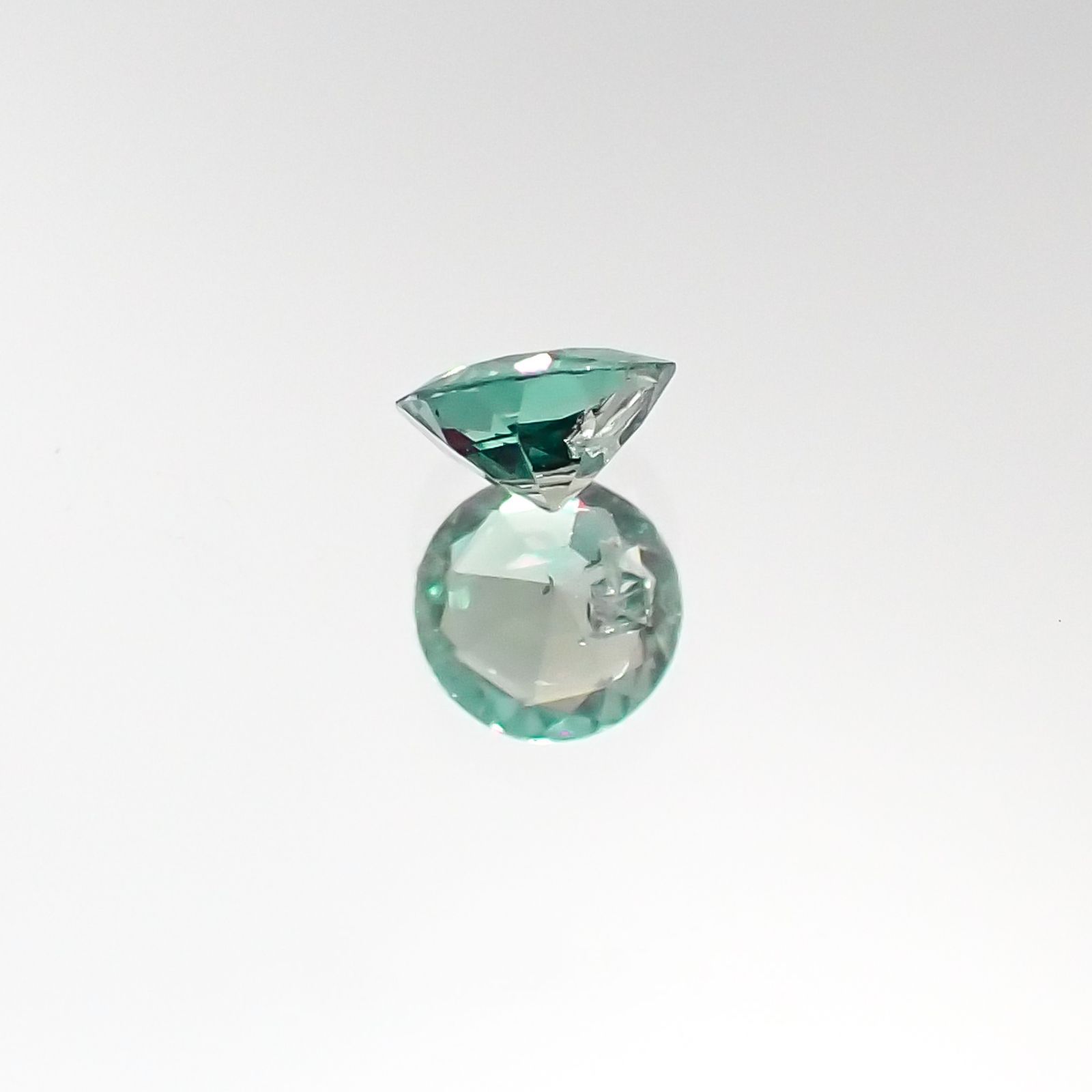 アレキサンドライト ブラジル産 ルース 0.2ct[20095532]3.8×3.8mm前後