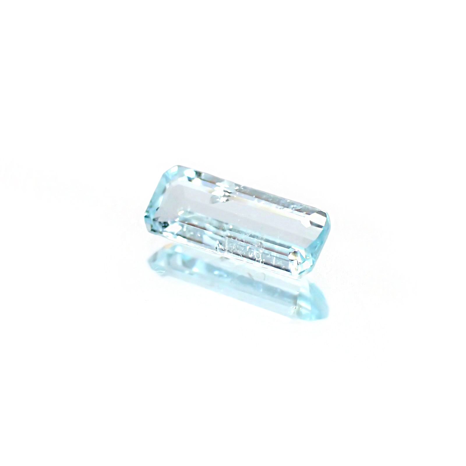 パライバトルマリン(宝石名トルマリン/別名パライバ・トルマリン)モザンビーク産 識別済 0.59ct / 8.4x3.3mm前後 [230421885]