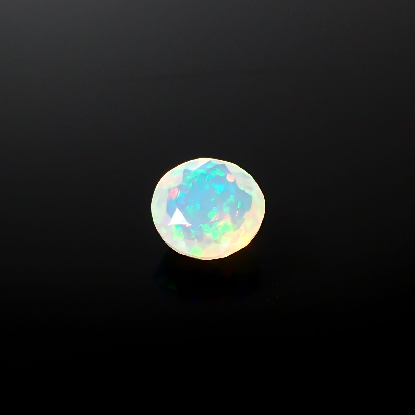 エチオピアオパール エチオピア産 1.21ct[240226244]7.9x7.9mm前後