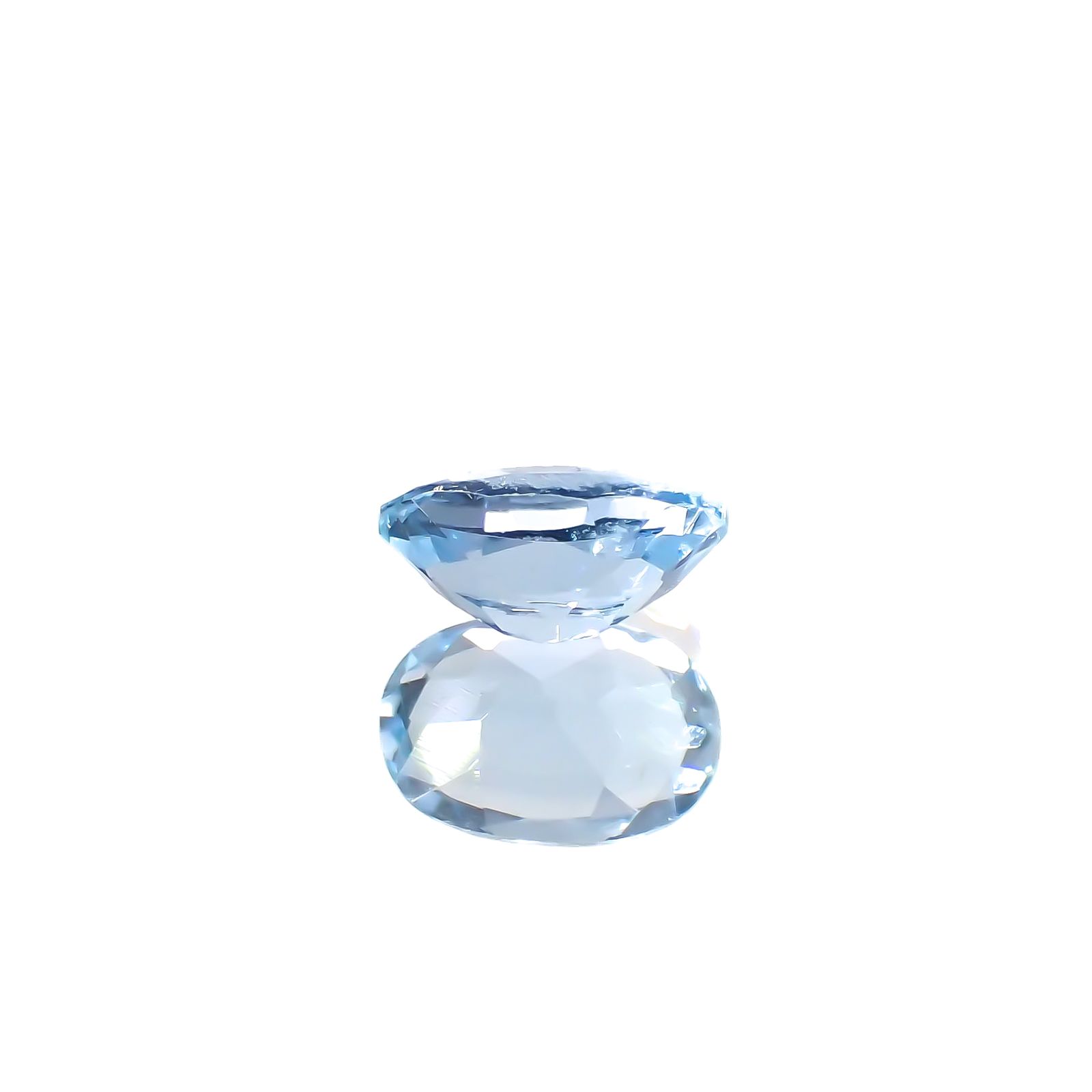 アクアマリン(宝石名アクアマリン)モザンビーク産 0.41ct 識別済[230421759]6.2x4.1mm前後