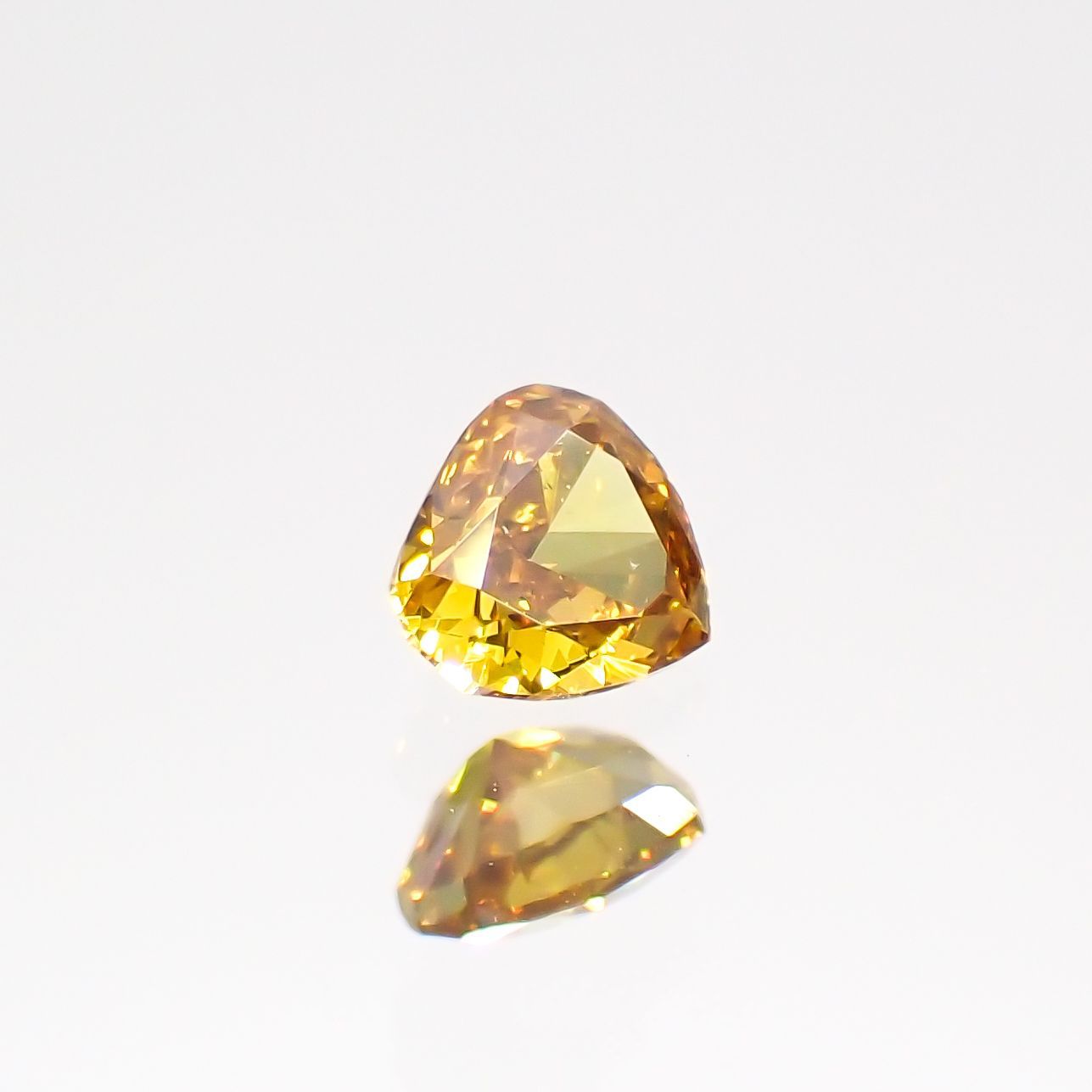 オレンジダイヤモンド SI-1 / FANCY DEEP YELLOW ORANGE(宝石名ダイアモンド) 0.133ct ソ付(CGL)[220115149]3.06x3.36mm前後