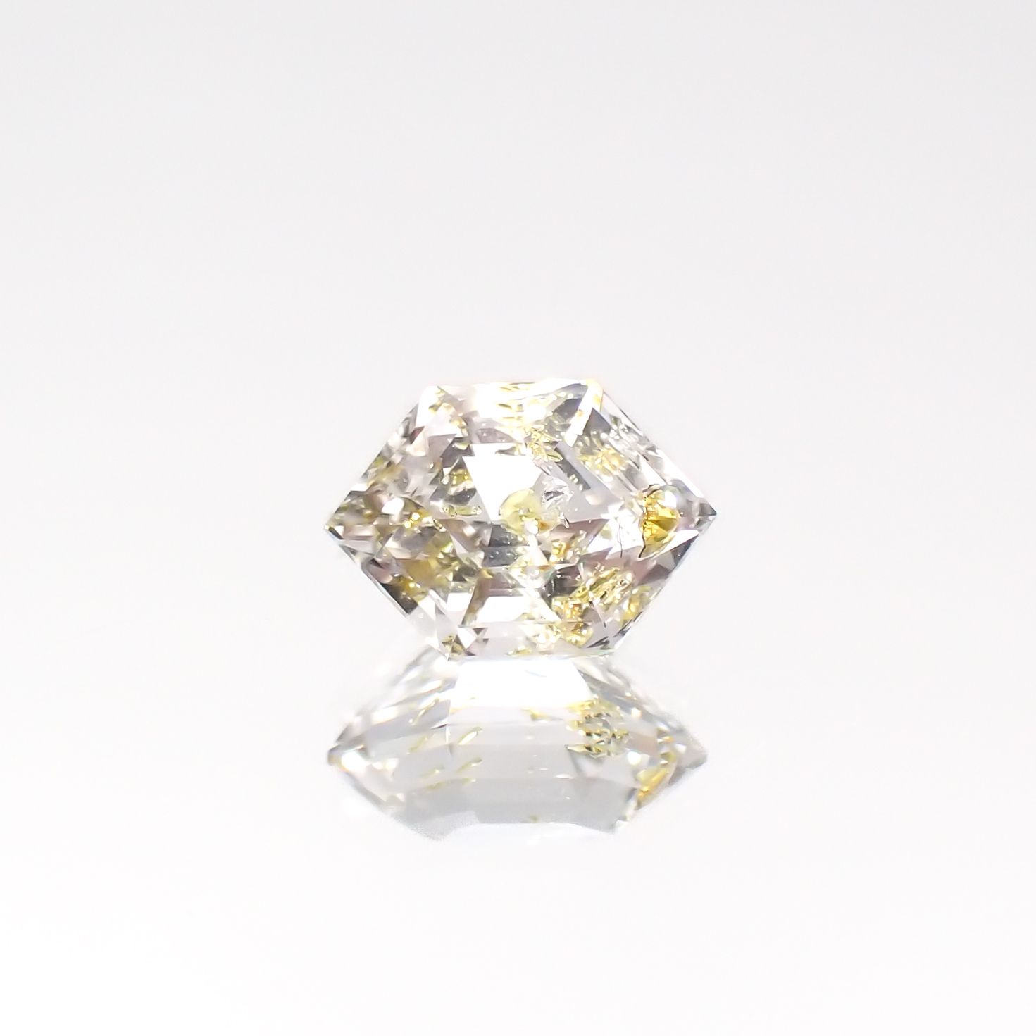 ◇カスタムカット◇オイルインクォーツ パキスタン産 0.64ct [230522096]6.6x4.7mm前後
