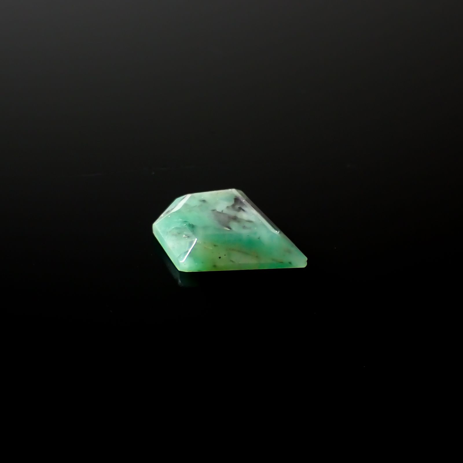 ◇カスタムカット◇エメラルド ブラジル産 1.49ct[240326484]11.3x9.7mm前後